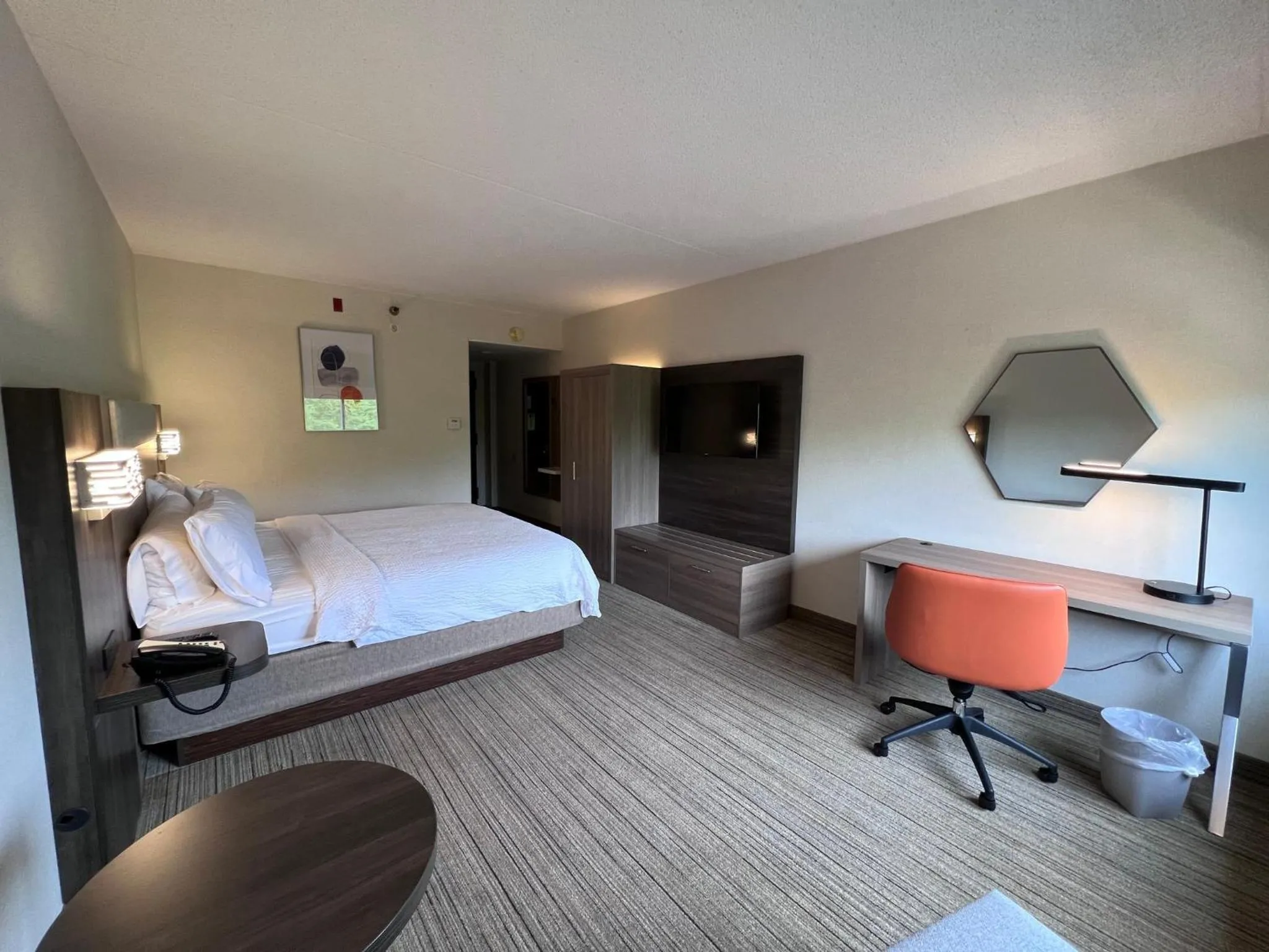 Photo of the whole room, Bed in Holiday Inn Express Stony Brook-Long Island by IHG