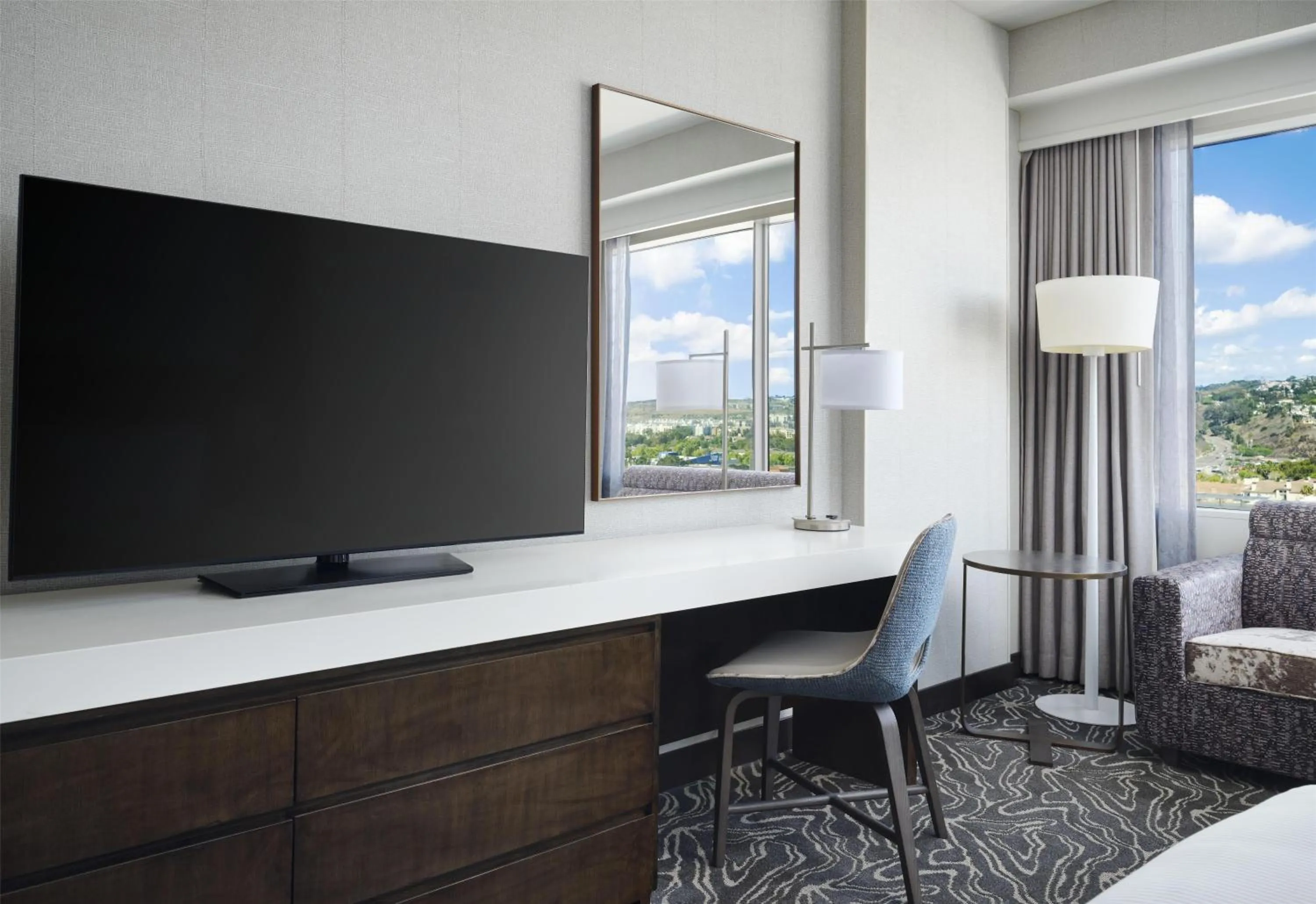 Bedroom in Hilton San Diego Mission Valley