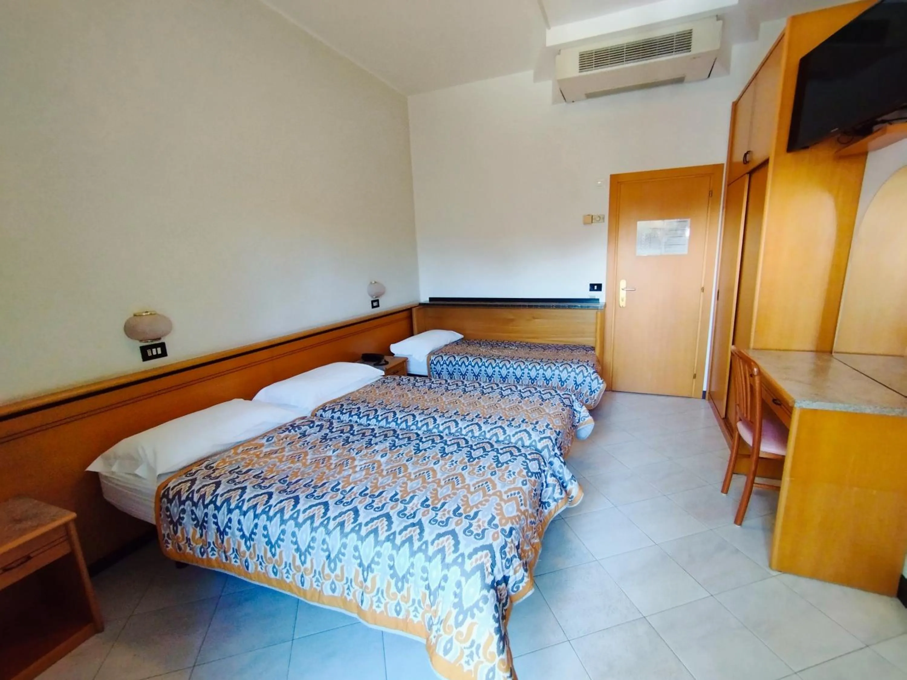 Bedroom, Bed in Hotel Excelsior