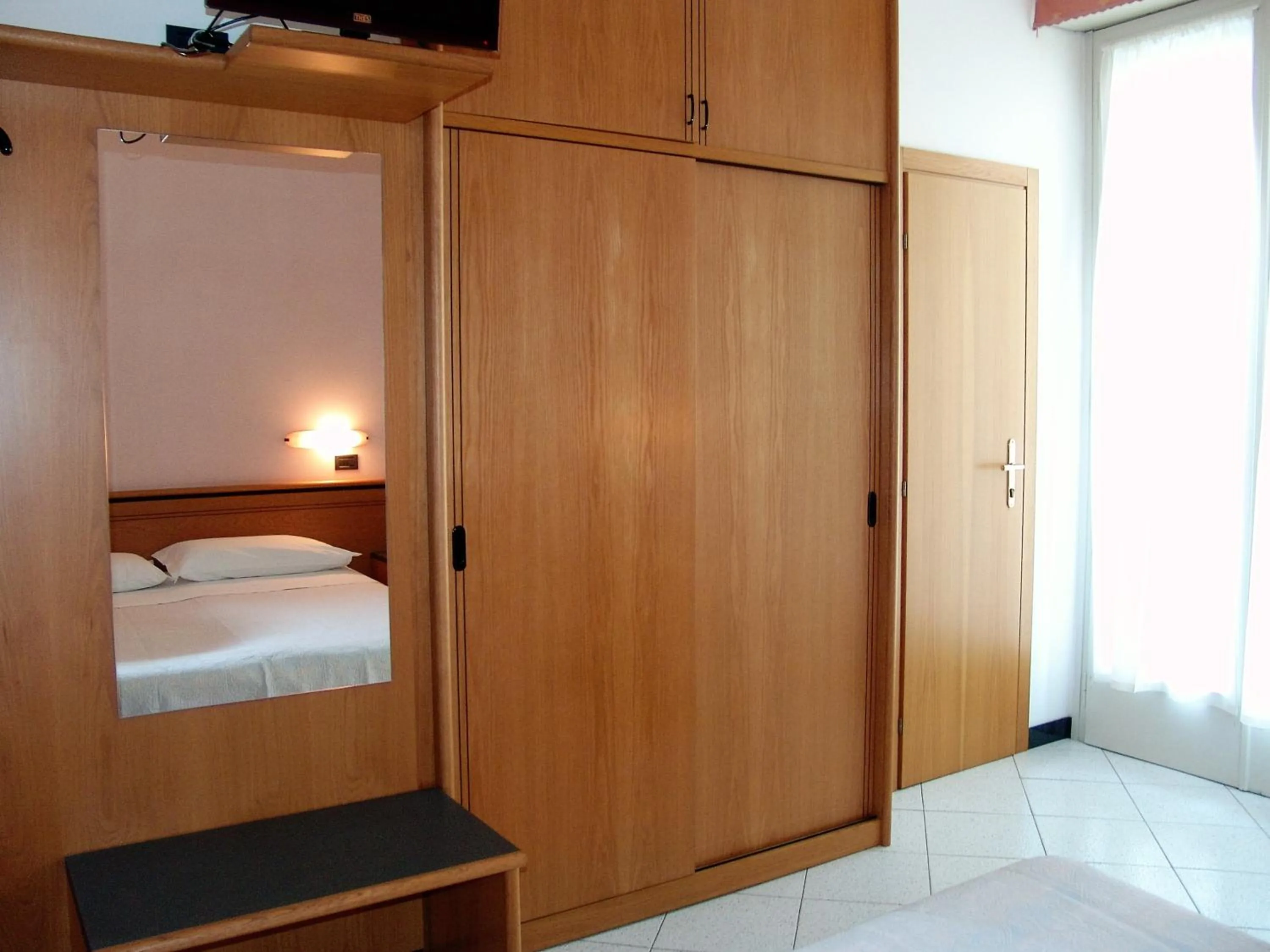 Photo of the whole room, Bed in Hotel Excelsior