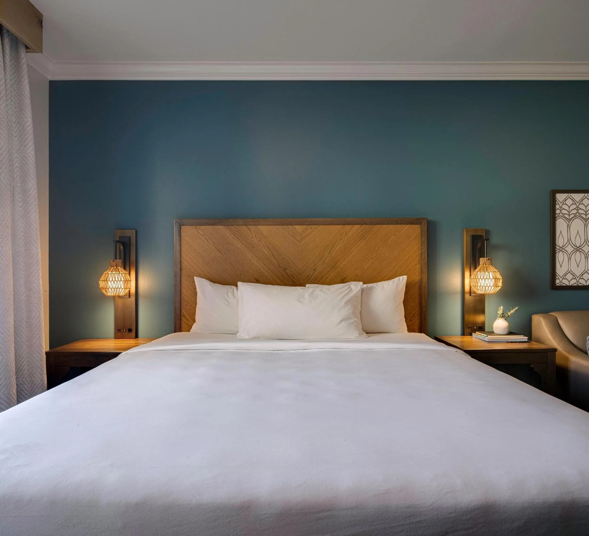 Bed in Ayres Hotel Chino Hills Ontario