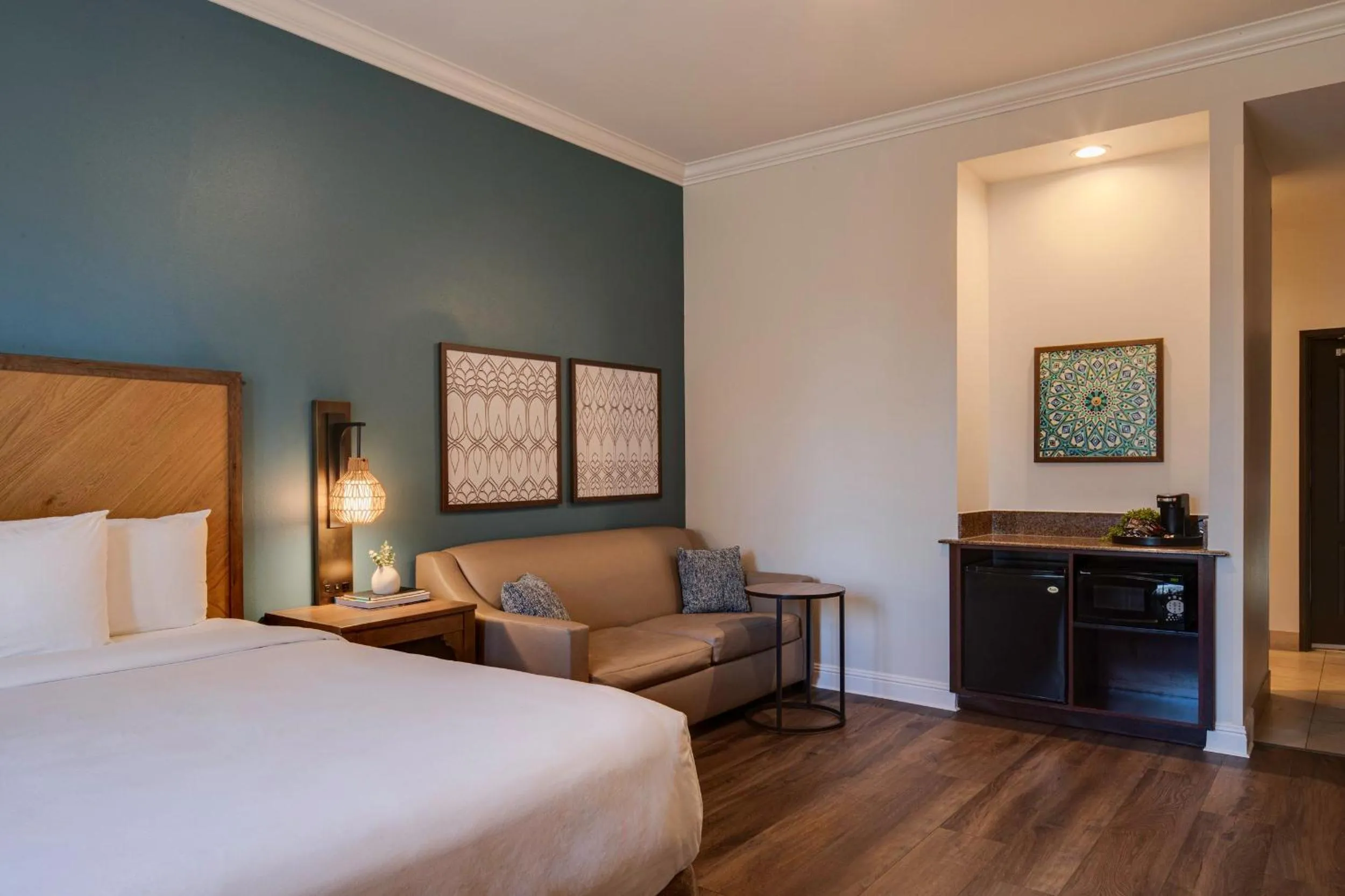 Bed in Ayres Hotel Chino Hills Ontario