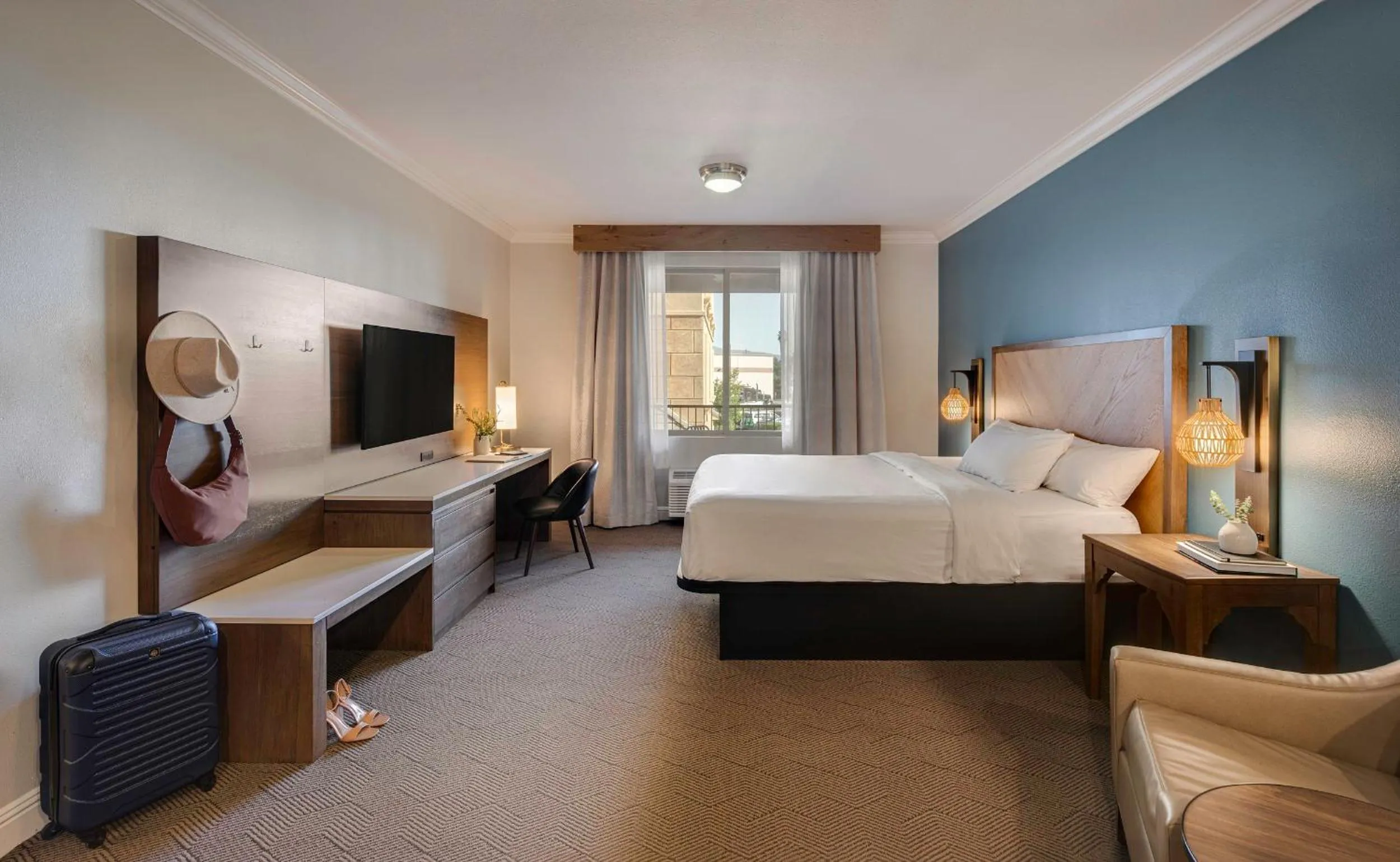 Bed in Ayres Hotel Chino Hills Ontario