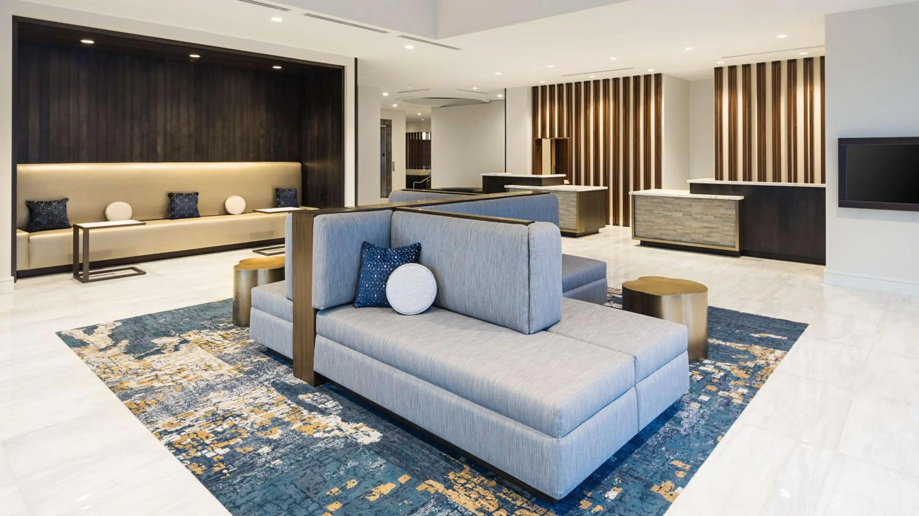 Lobby or reception in DoubleTree by Hilton San Diego Del Mar