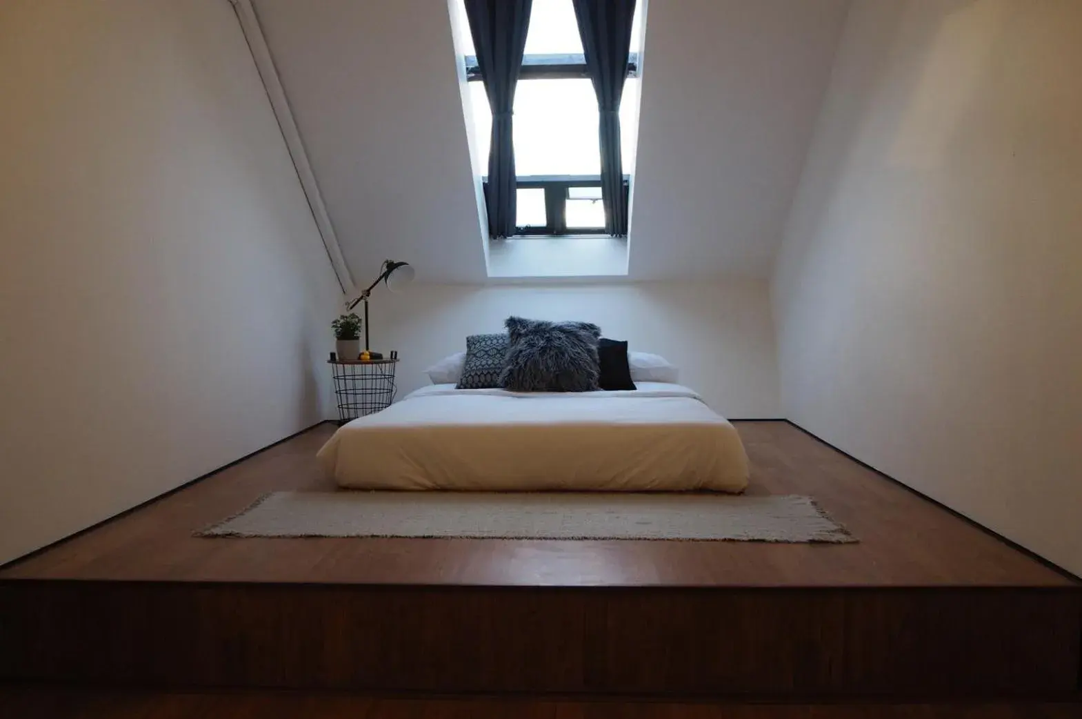 Queen Room with Shared Bathroom in La Malila Hostel Queen Room with Shared Bathroom in La Malila Hostel