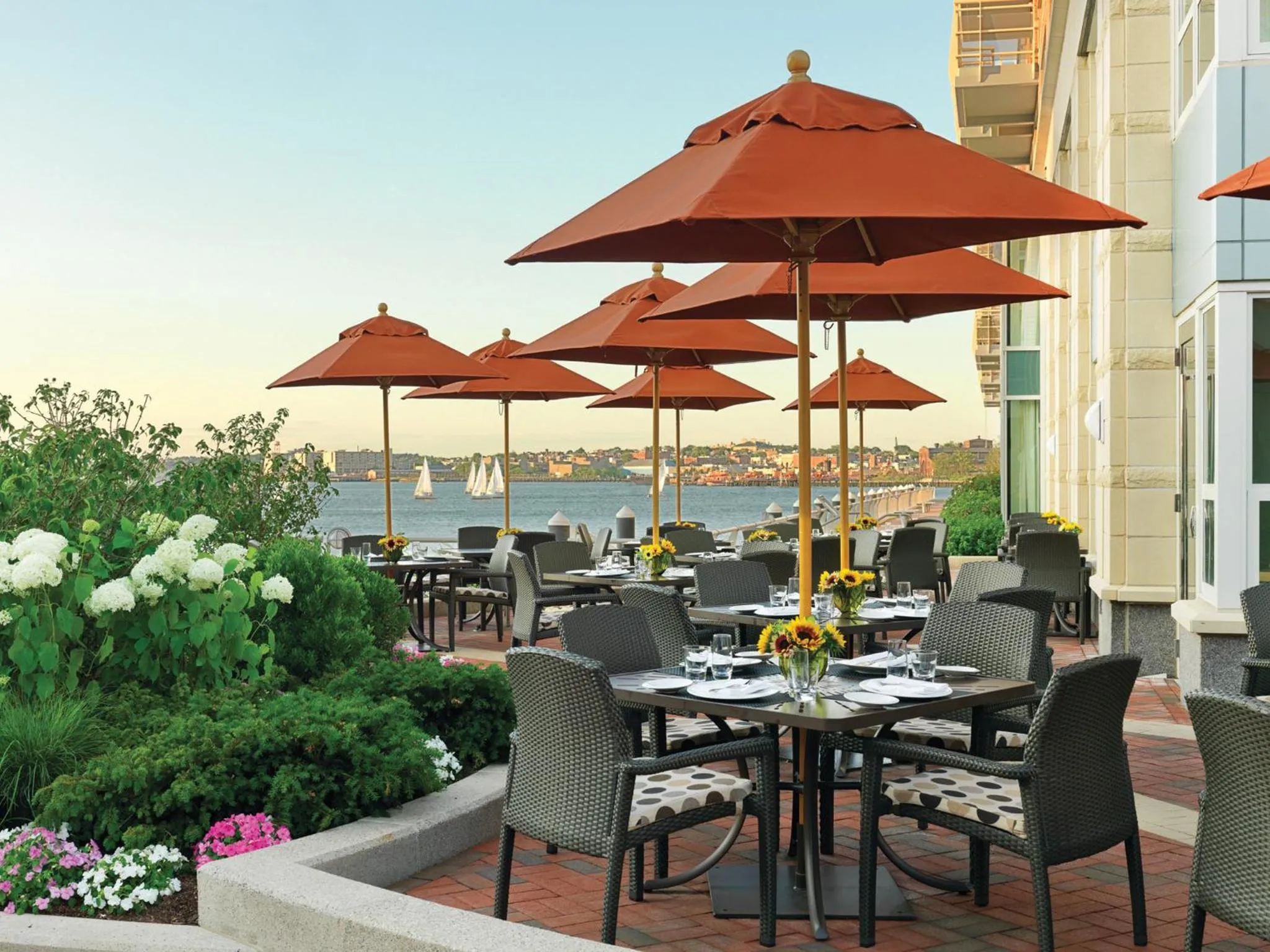 Restaurant/places to eat in Battery Wharf Hotel, Boston Waterfront