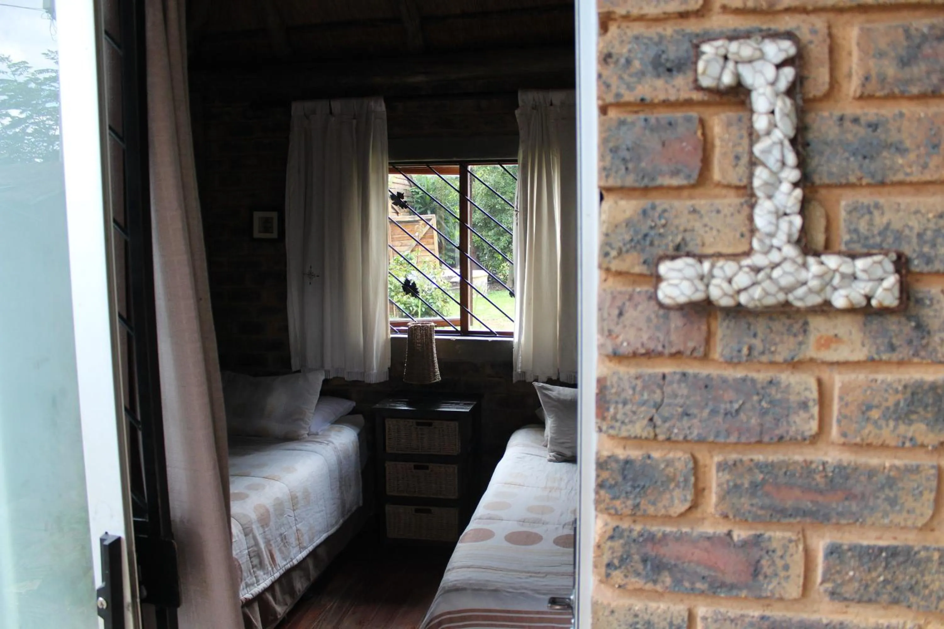 1322 Backpackers International