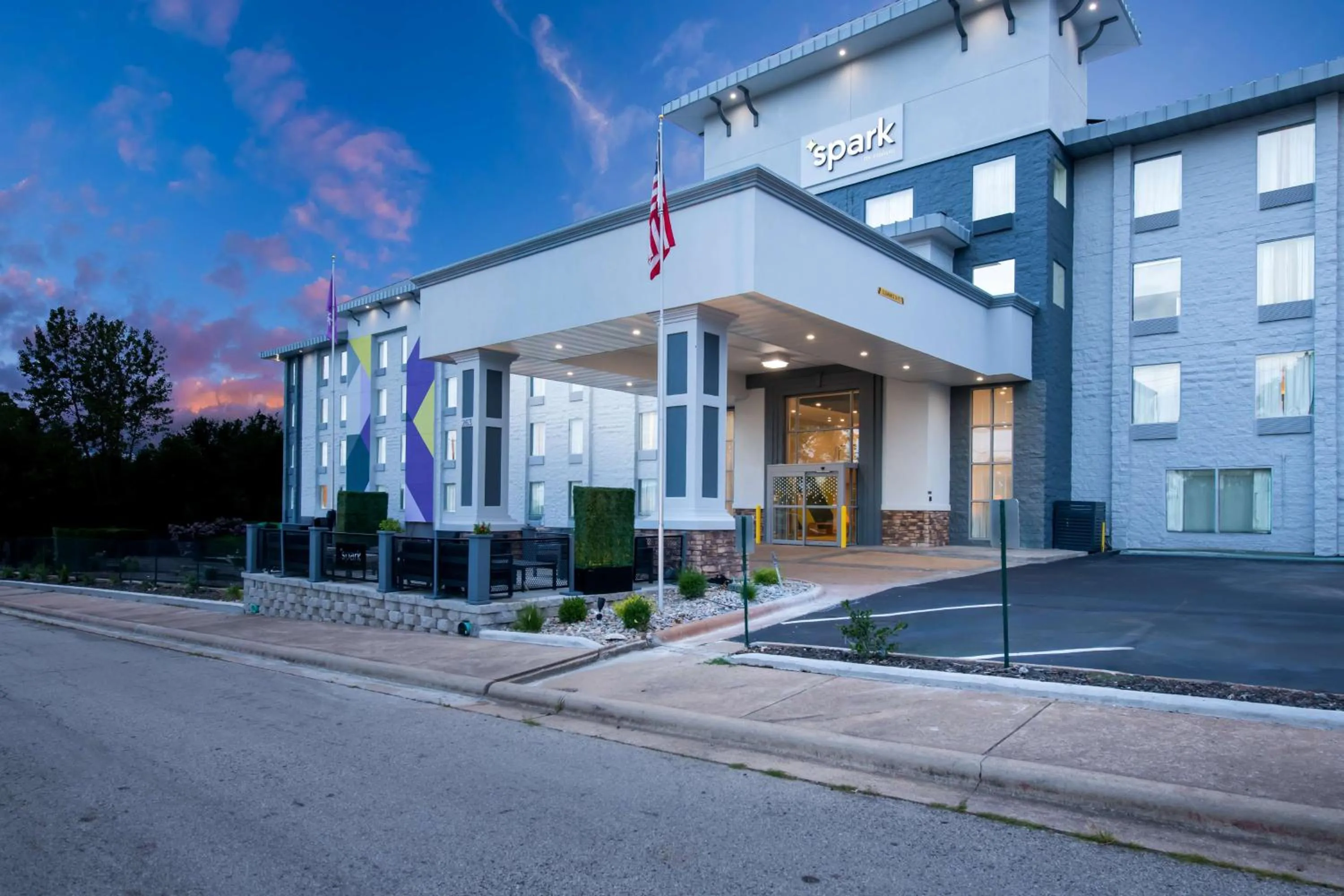 Property building in Spark By Hilton Branson Meadows