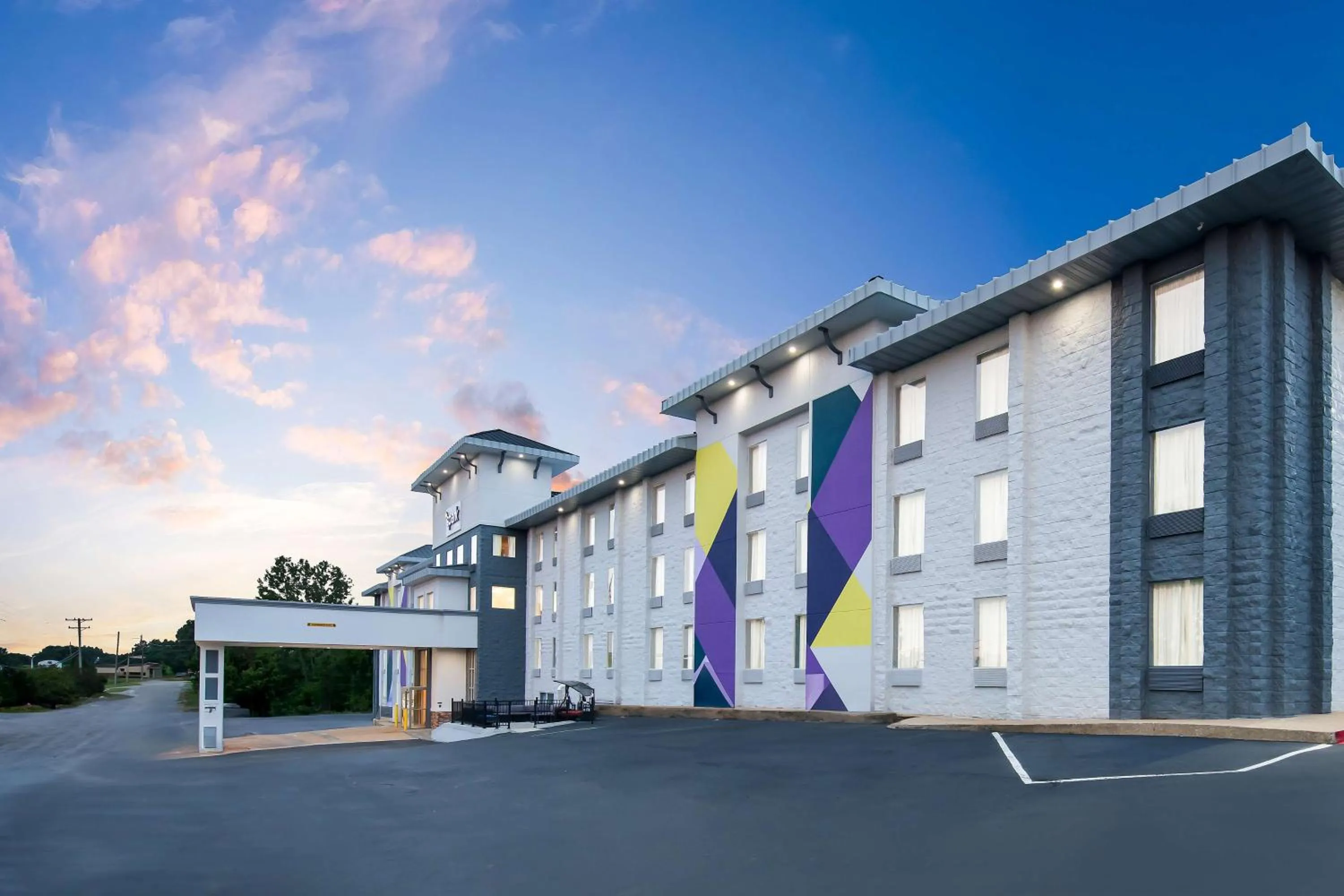 Property building in Spark By Hilton Branson Meadows