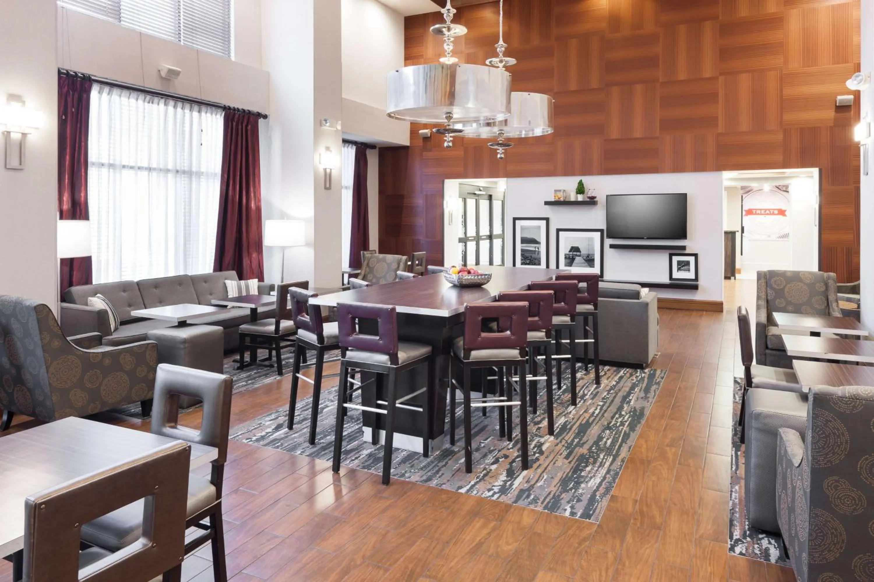 Lobby or reception in Hampton Inn Los Angeles Orange County Cypress