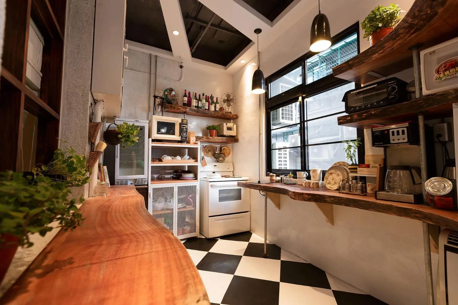 Property building in May Rooms Taipei NTU