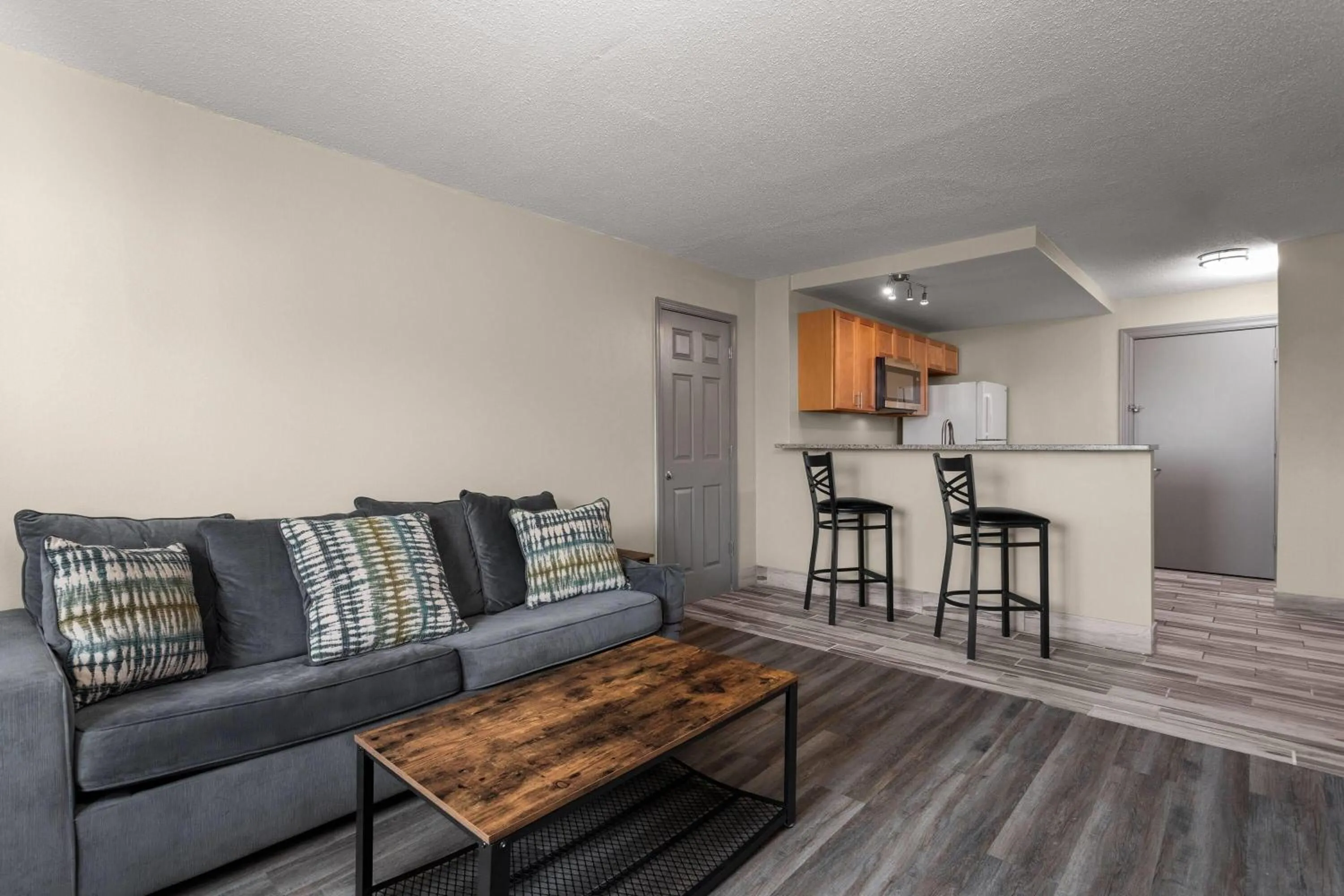 Photo of the whole room in Days Inn and Suites by Wyndham Hammond, IN