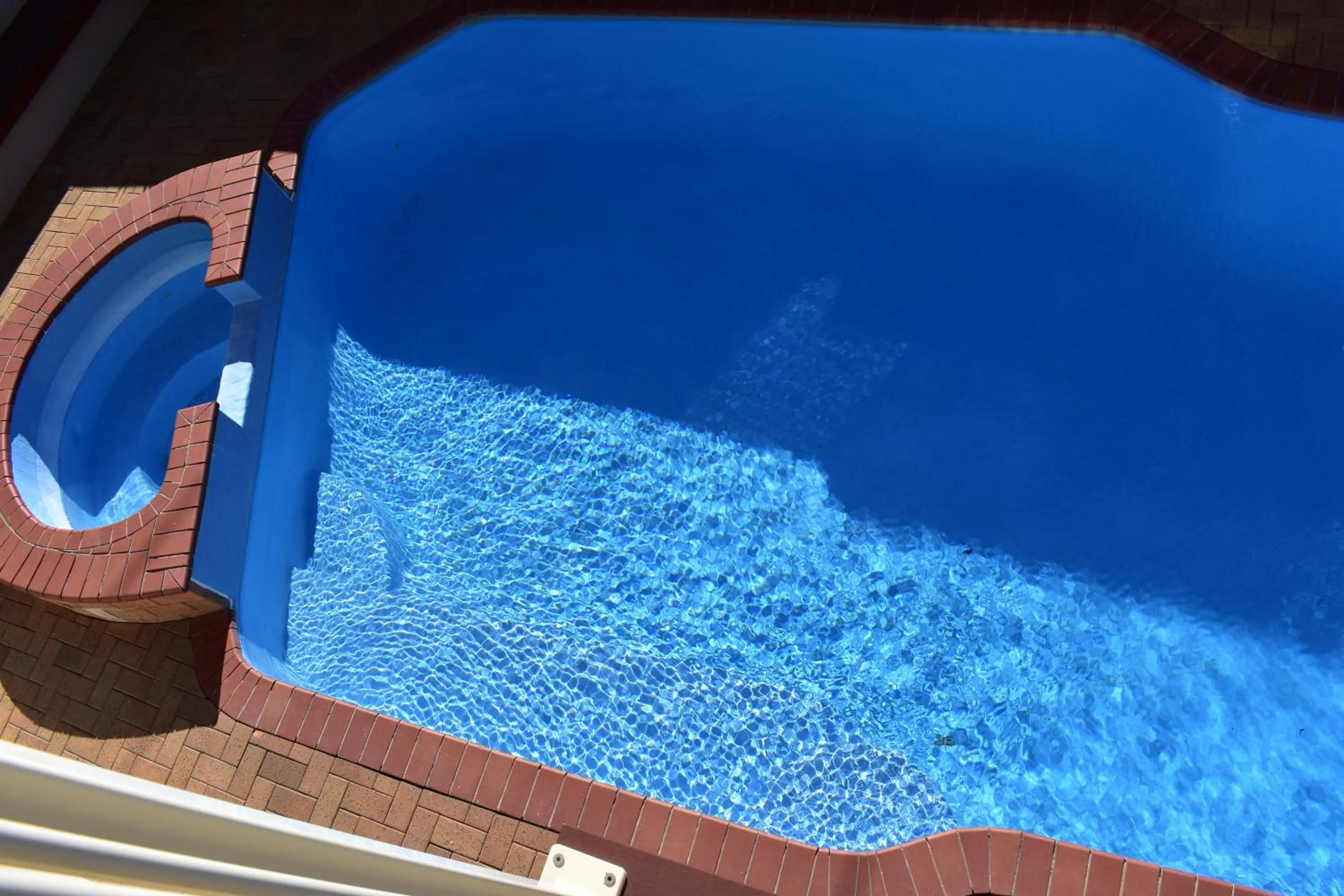 Swimming pool in Best Western Bundaberg City Motor Inn