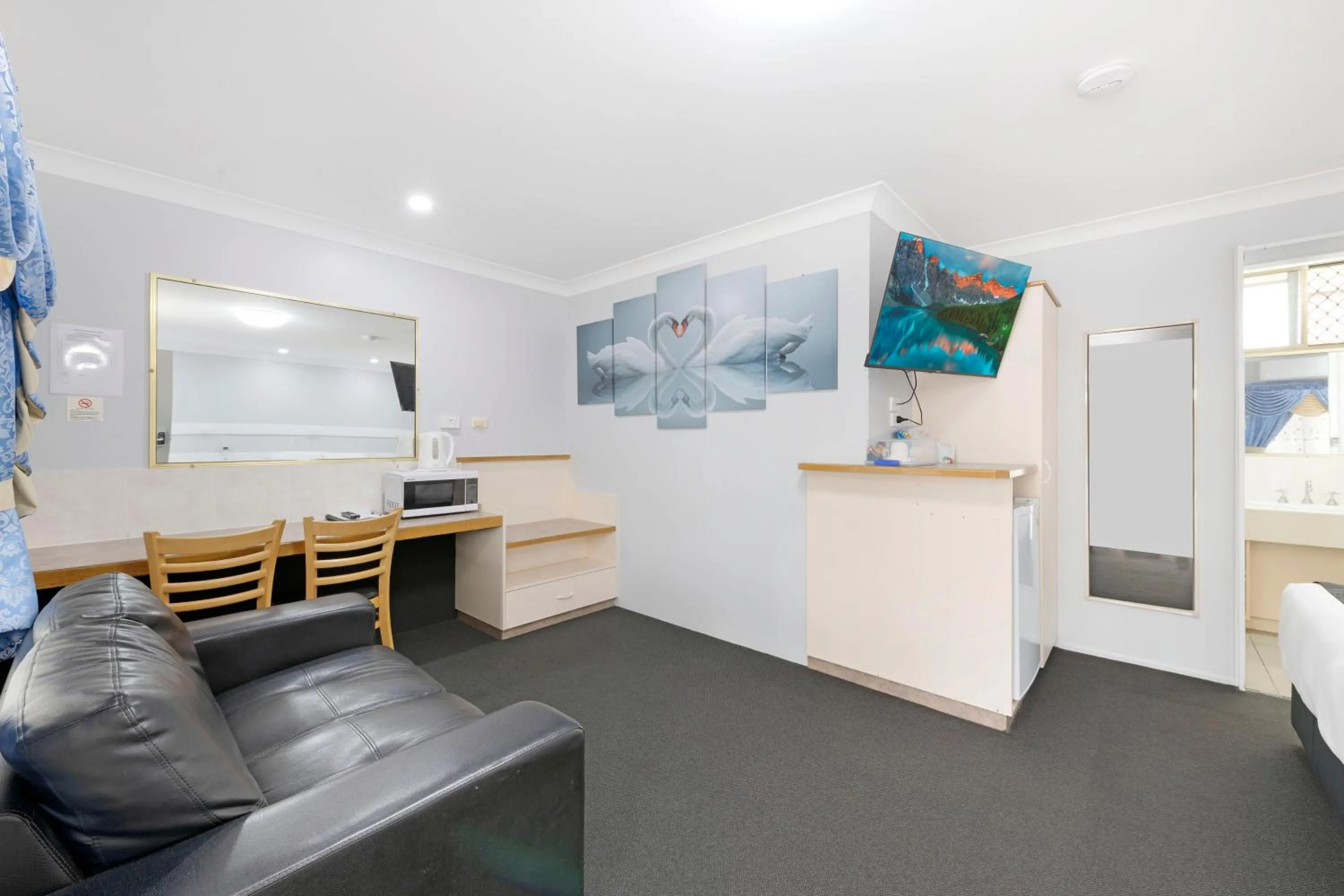 TV and multimedia in Best Western Bundaberg City Motor Inn