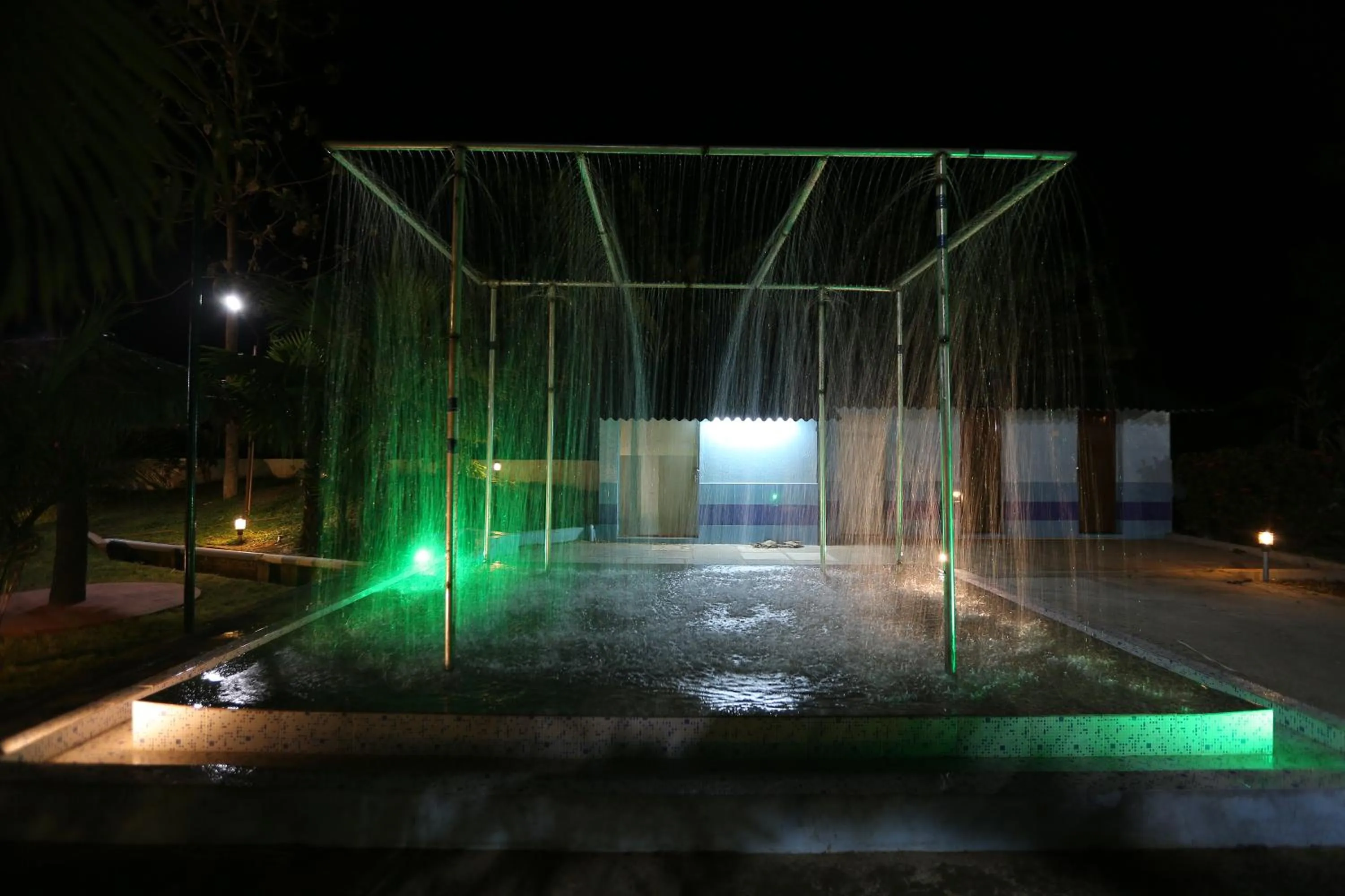 Swimming pool in Mermaid Resorts & Banquets