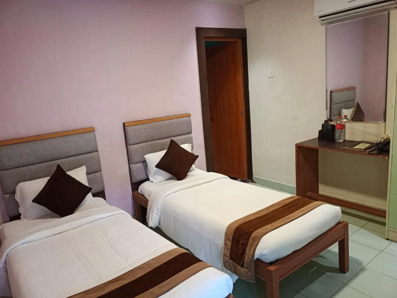 Bedroom, Bed in Mermaid Resorts & Banquets