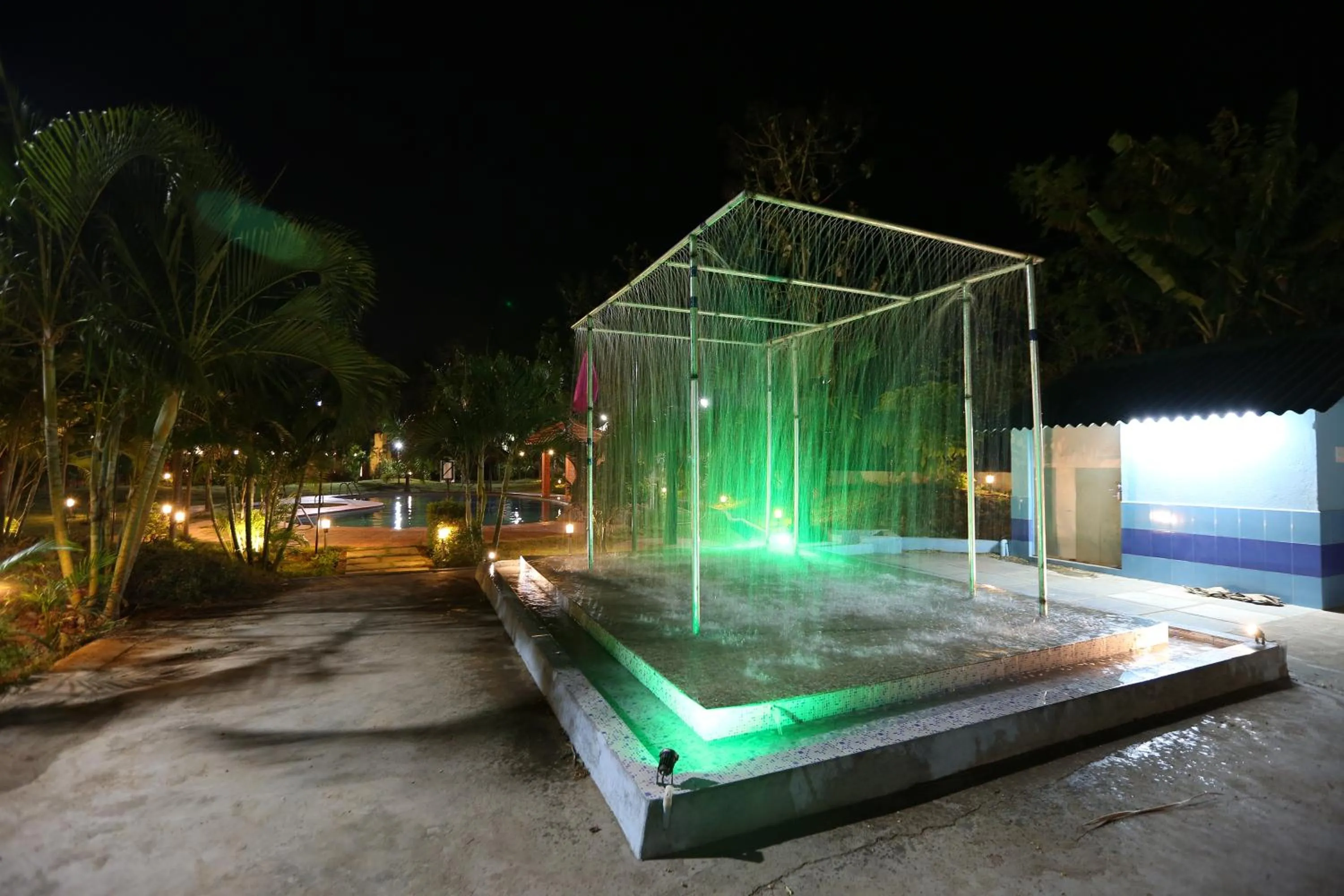 Swimming pool in Mermaid Resorts & Banquets