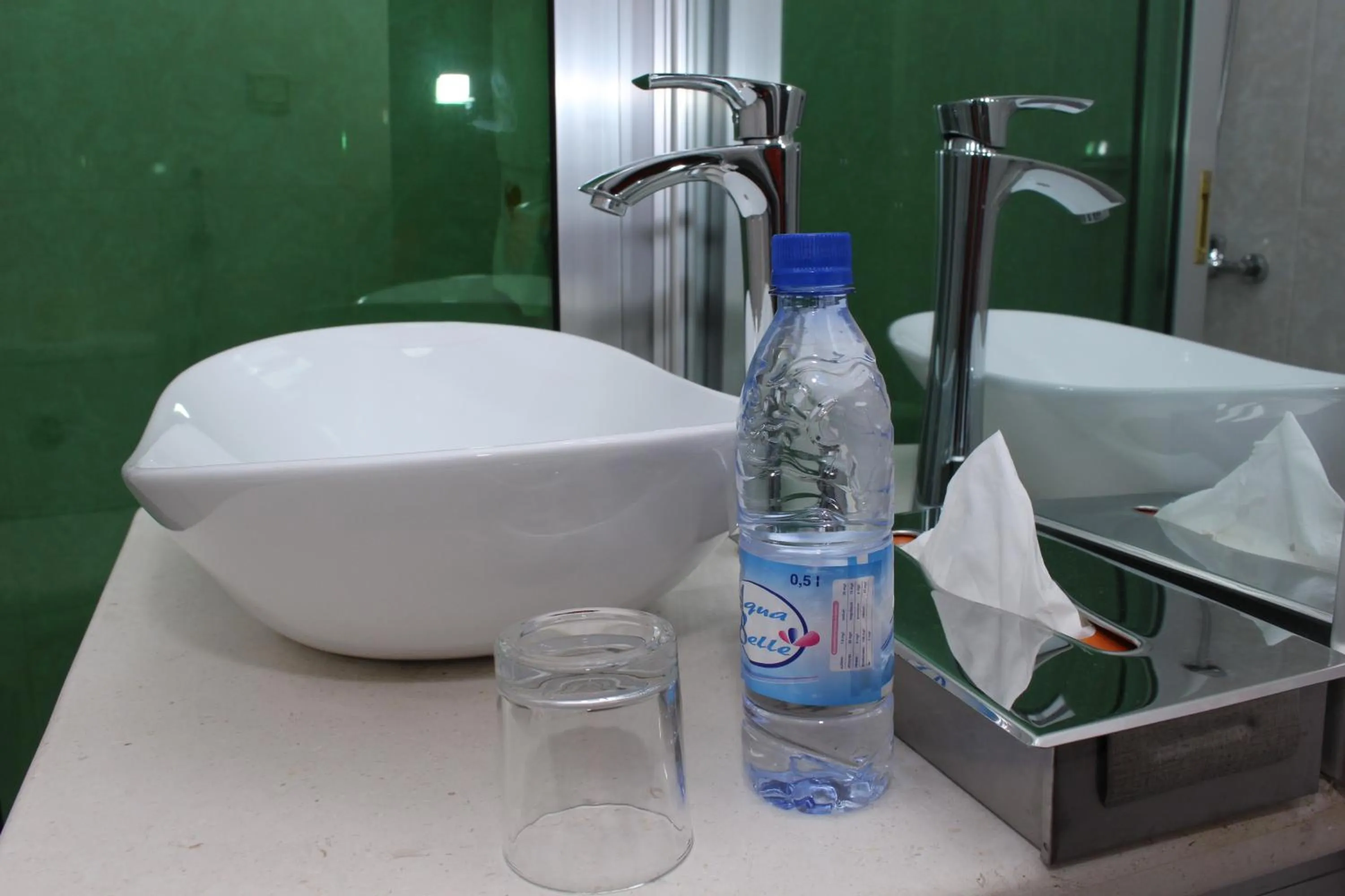 Bathroom in Paradisia Hotel