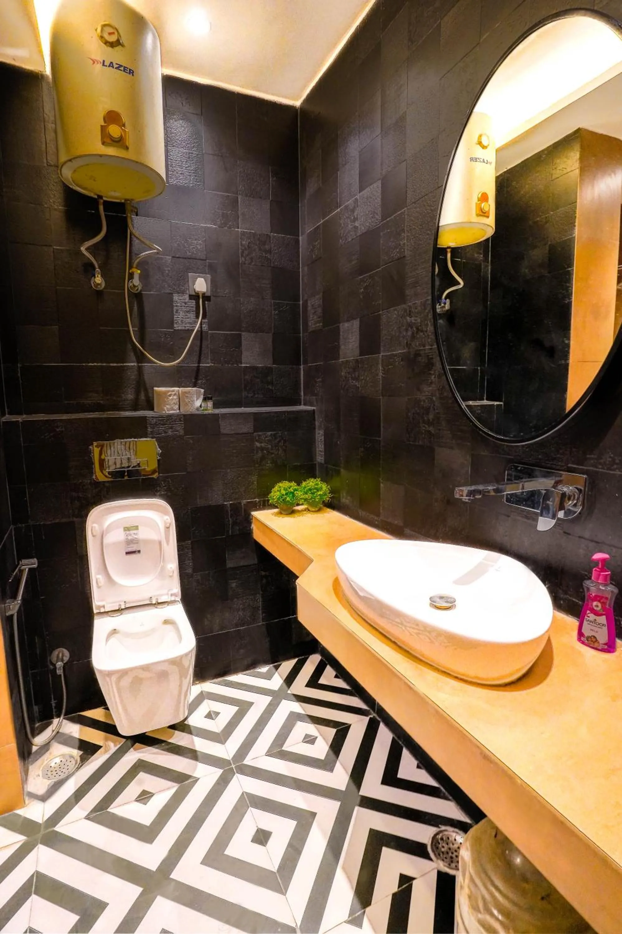 Hide-In Hostel Delhi