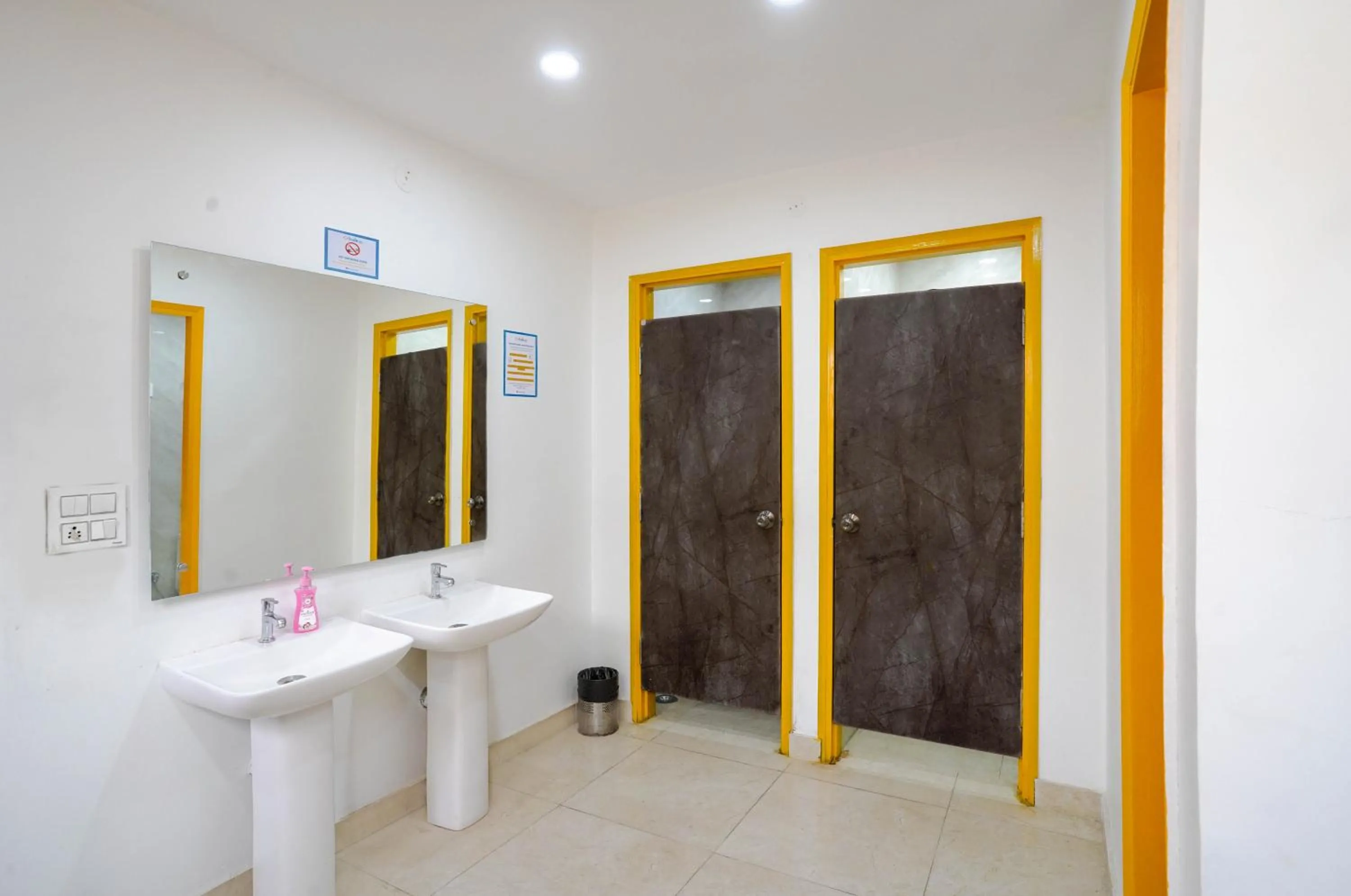 Hide-In Hostel Delhi