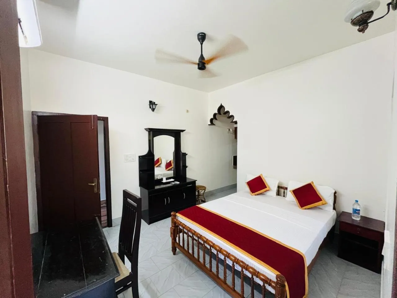 Bed in Ideal Ayurvedic Resort Kovalam