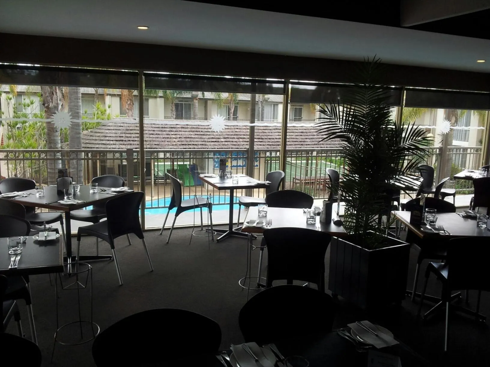 Restaurant/places to eat in Mandurah Motel and Apartments