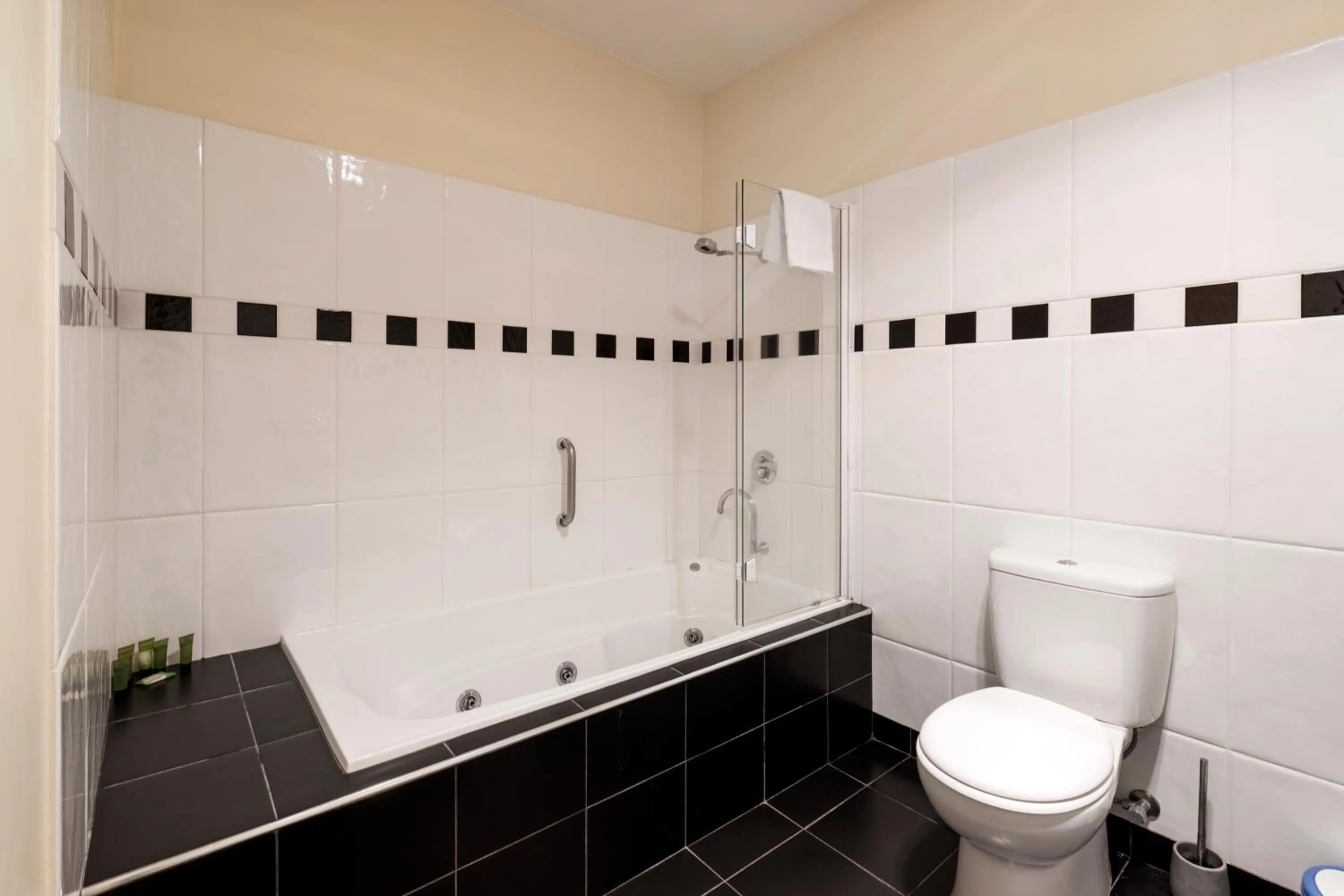 Shower in Graham Apartments