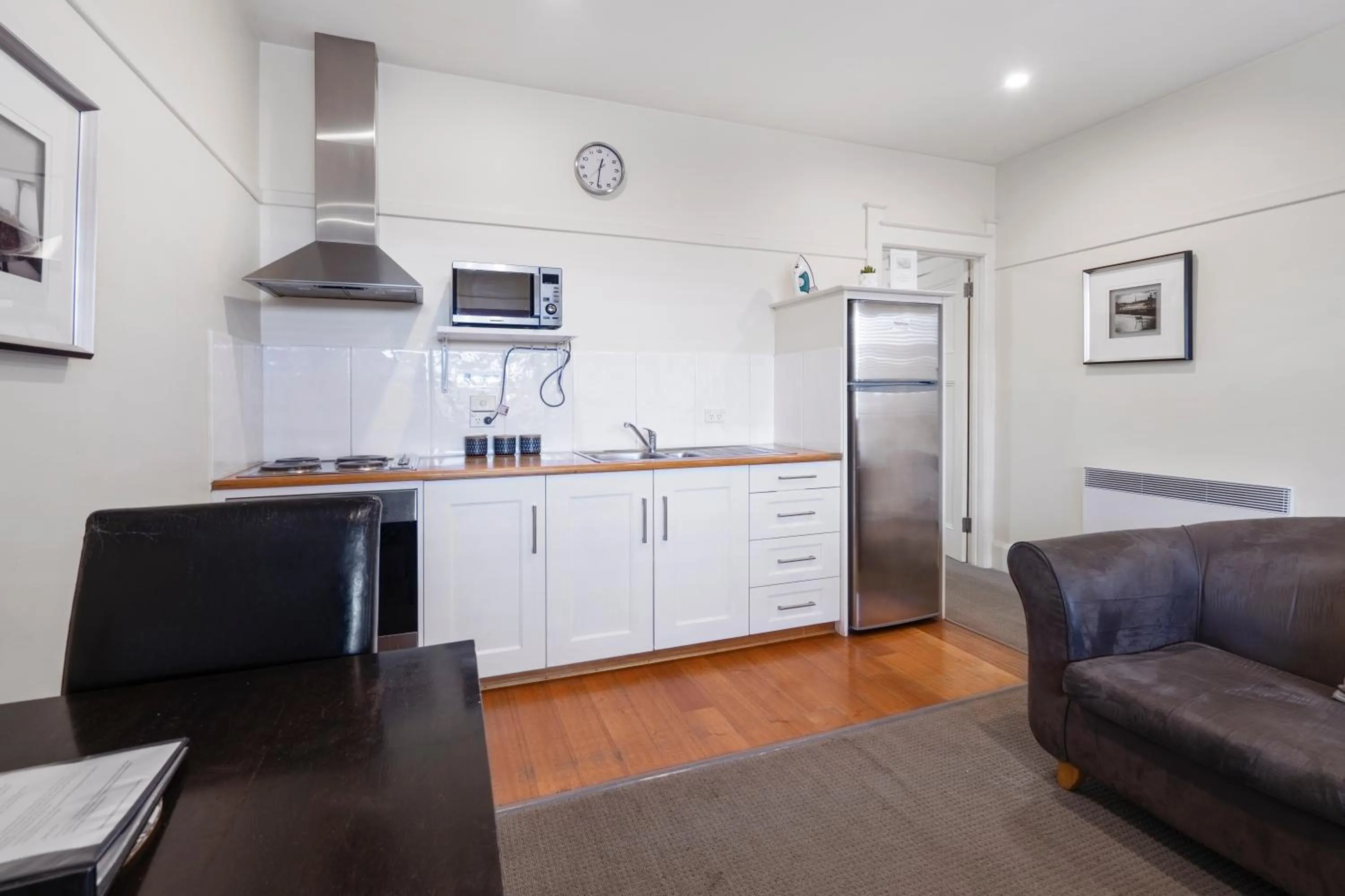 Kitchen or kitchenette in Graham Apartments