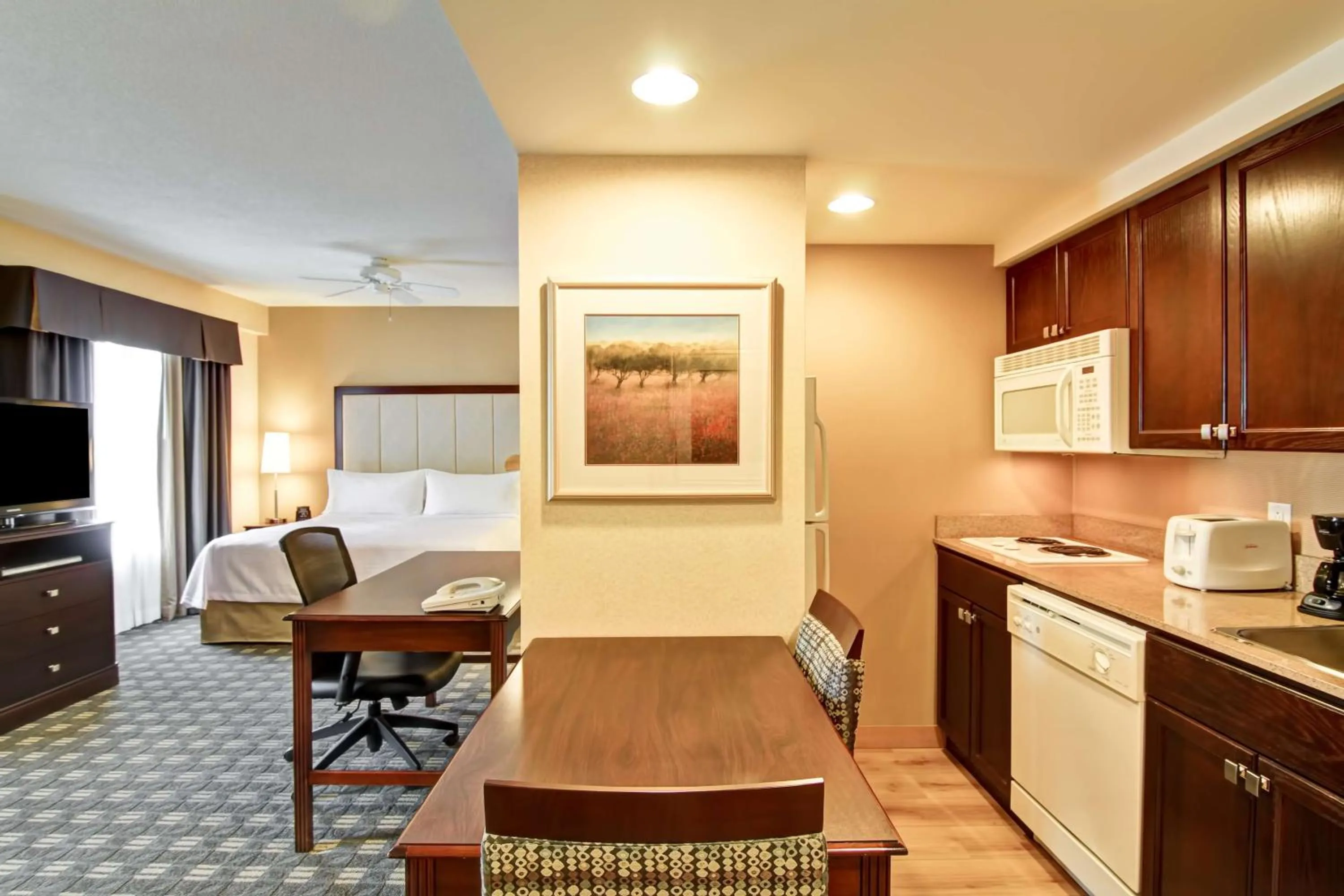 Kitchen or kitchenette in Homewood Suites by Hilton Toronto Mississauga