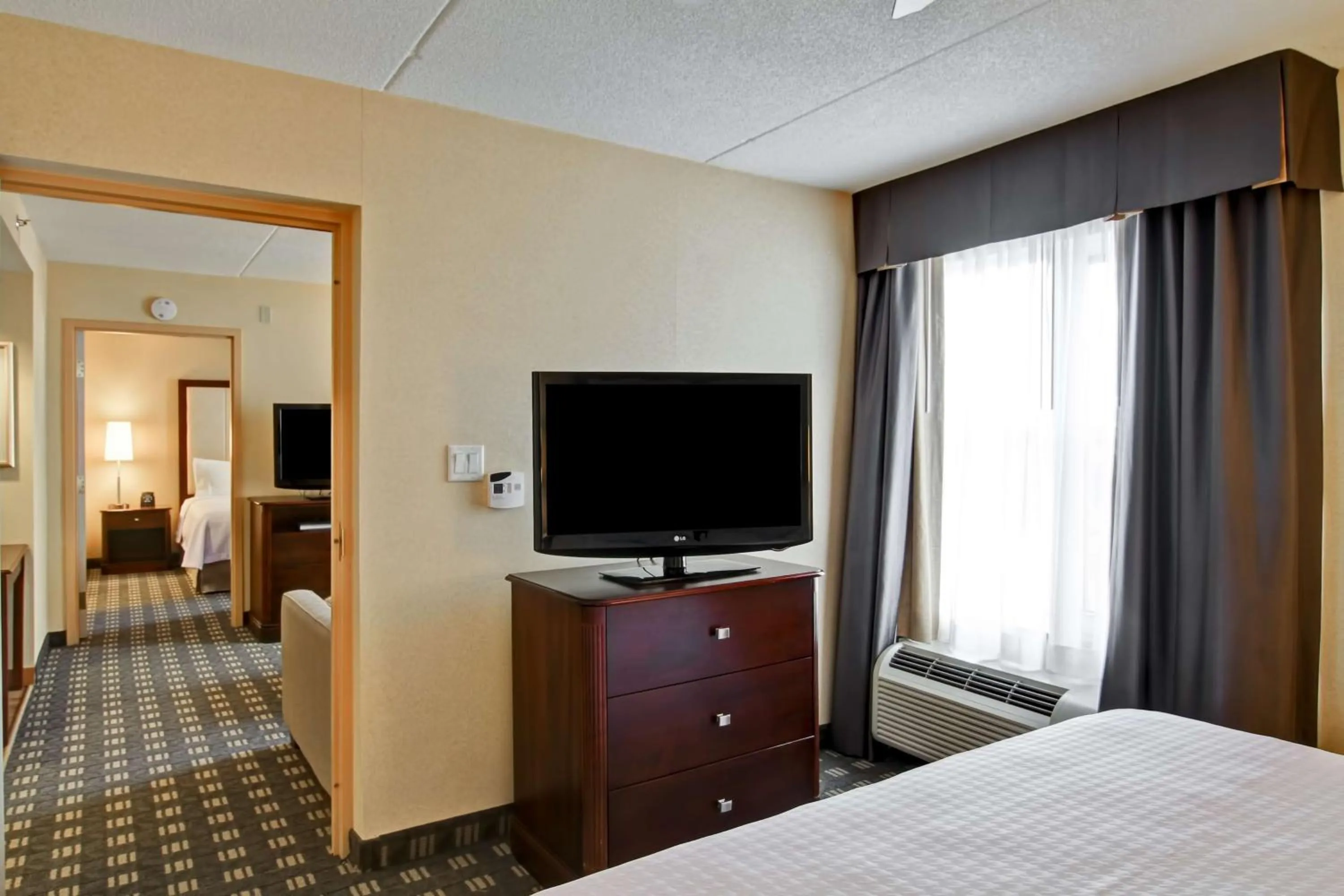 View (from property/room), Bed in Homewood Suites by Hilton Toronto Mississauga