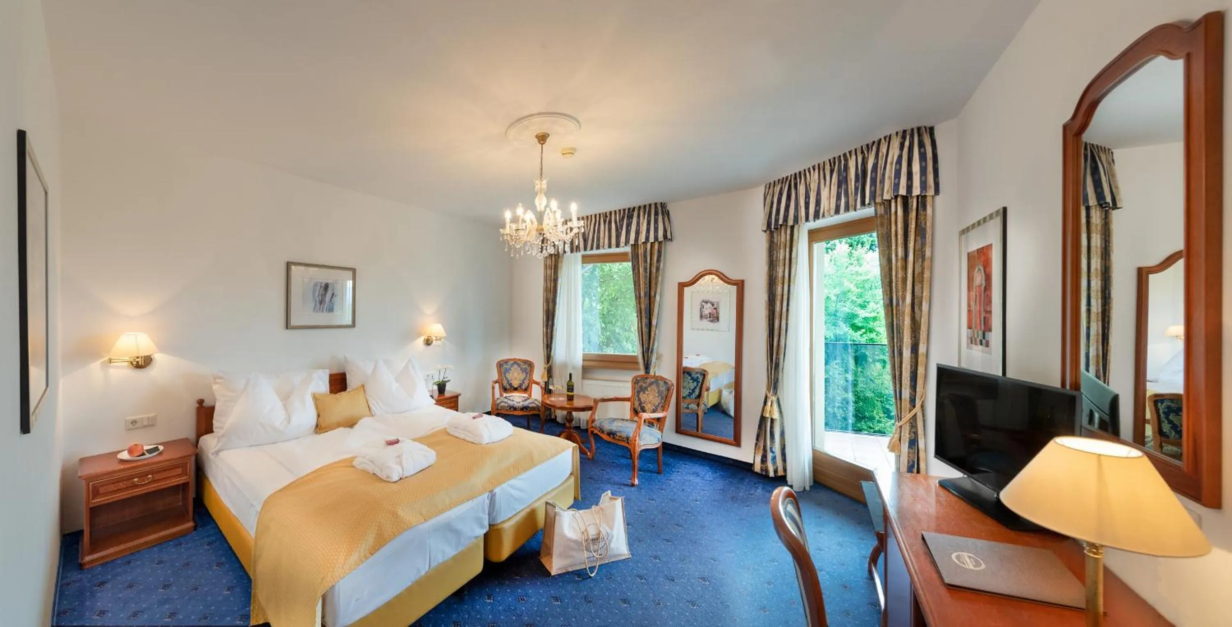 Photo of the whole room, Bed in Hotel Christof