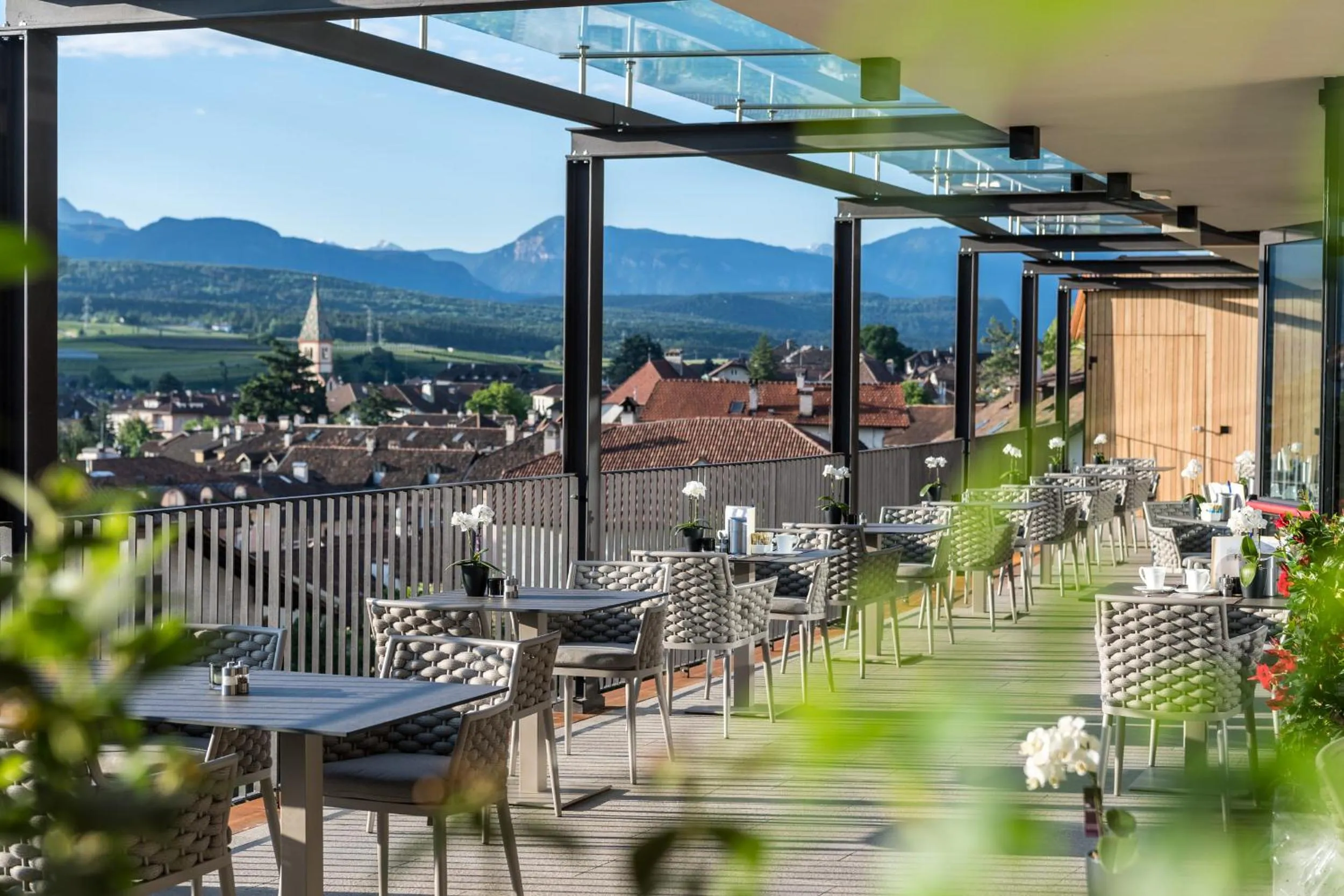 Restaurant/places to eat in Hotel Christof