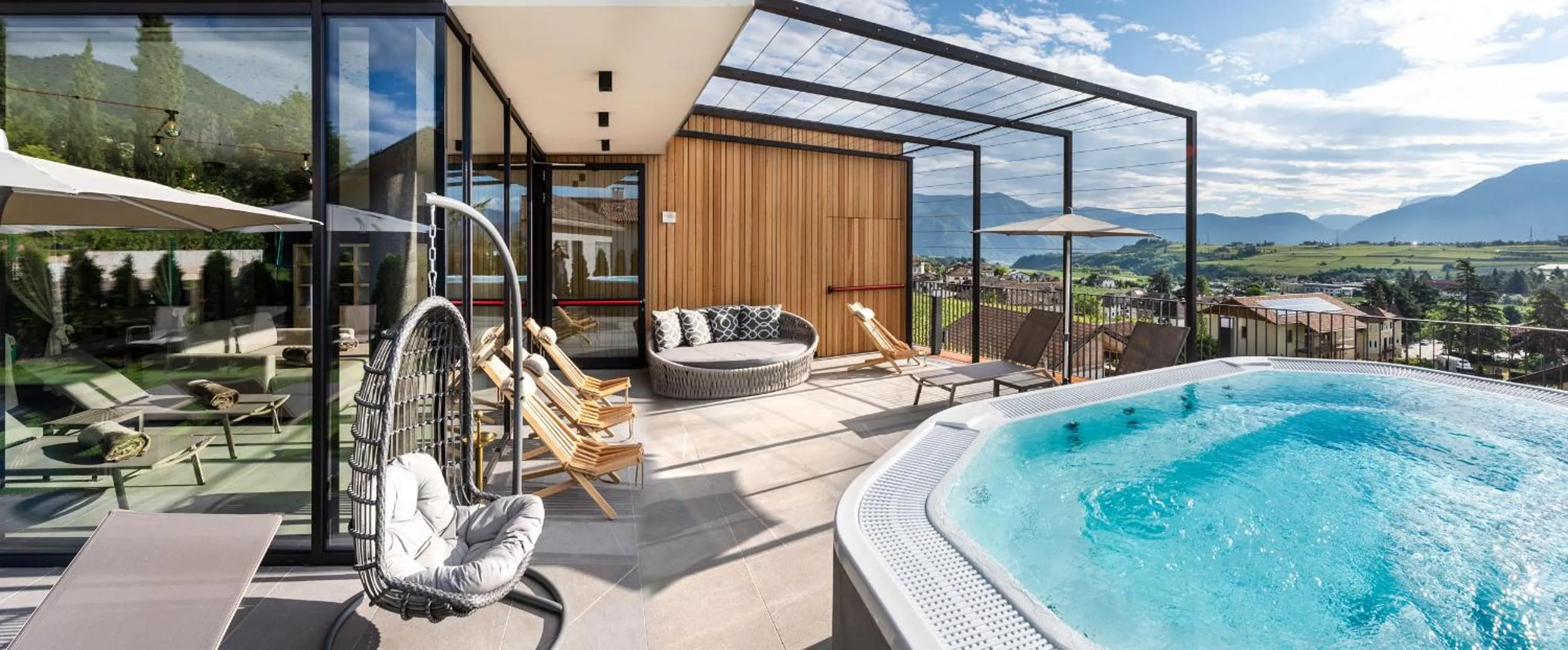 Hot Tub in Hotel Christof