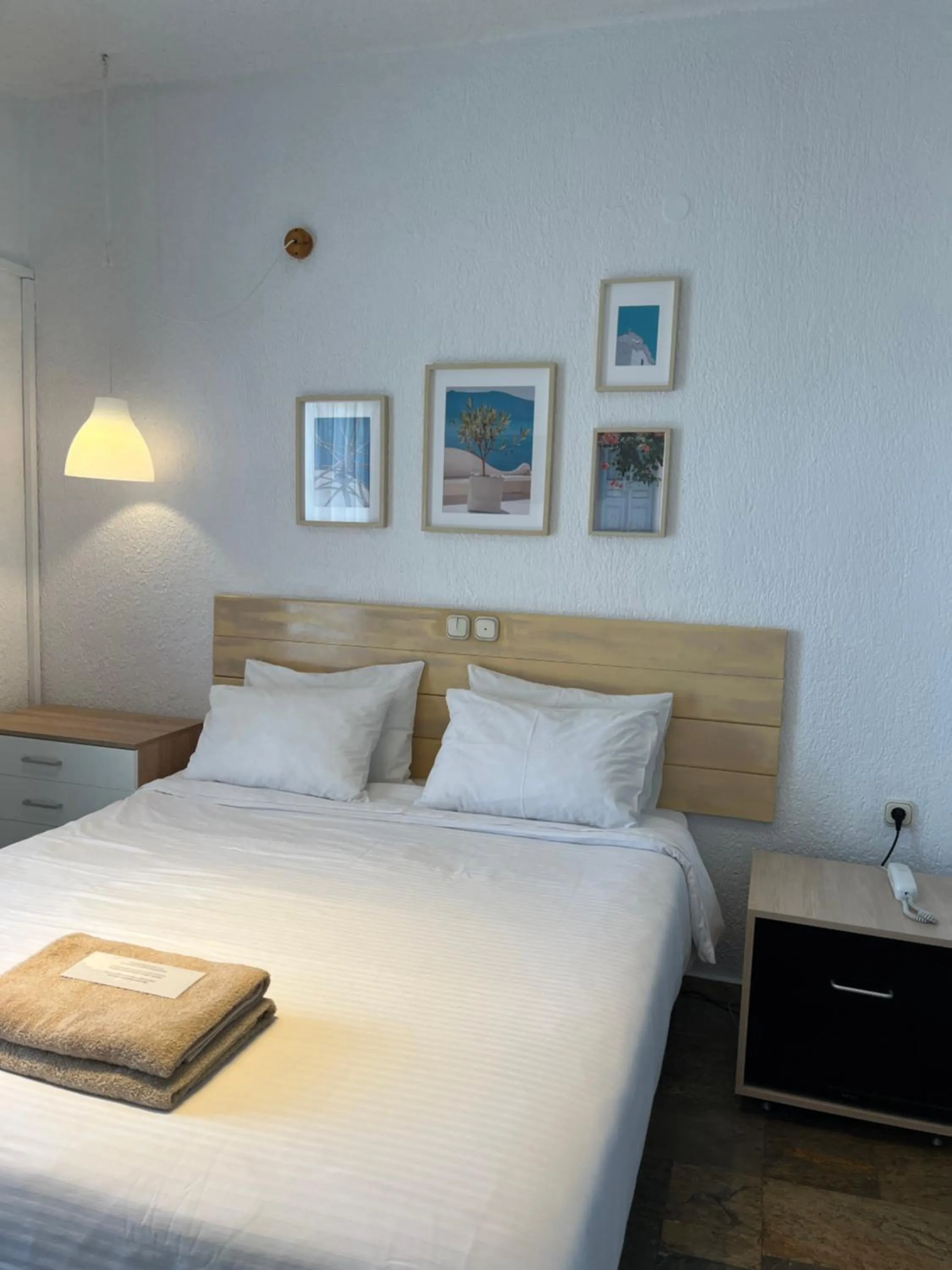 Bed in Panormos Beach Hotel Skopelos