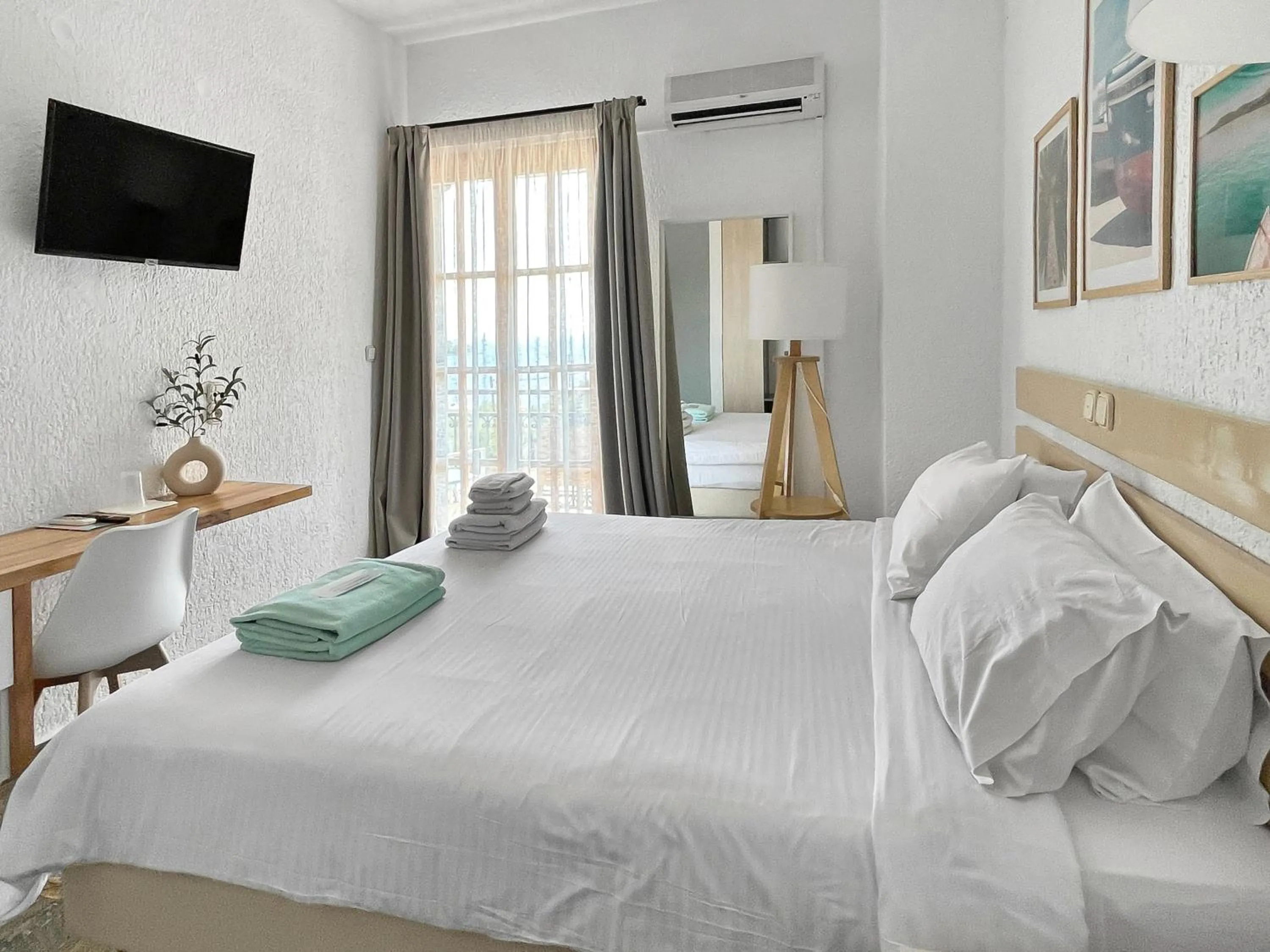 Bed in Panormos Beach Hotel Skopelos