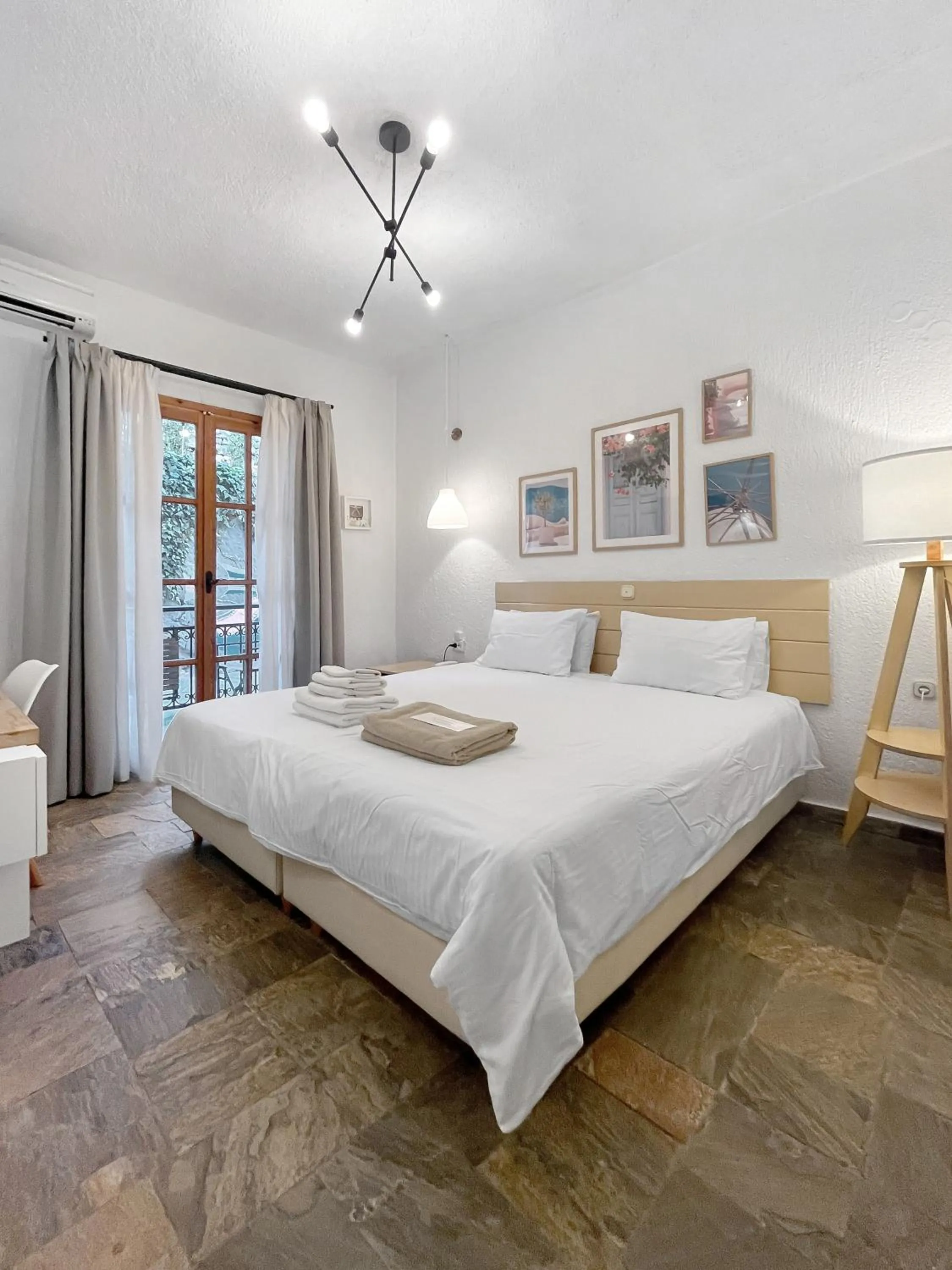 Bed in Panormos Beach Hotel Skopelos