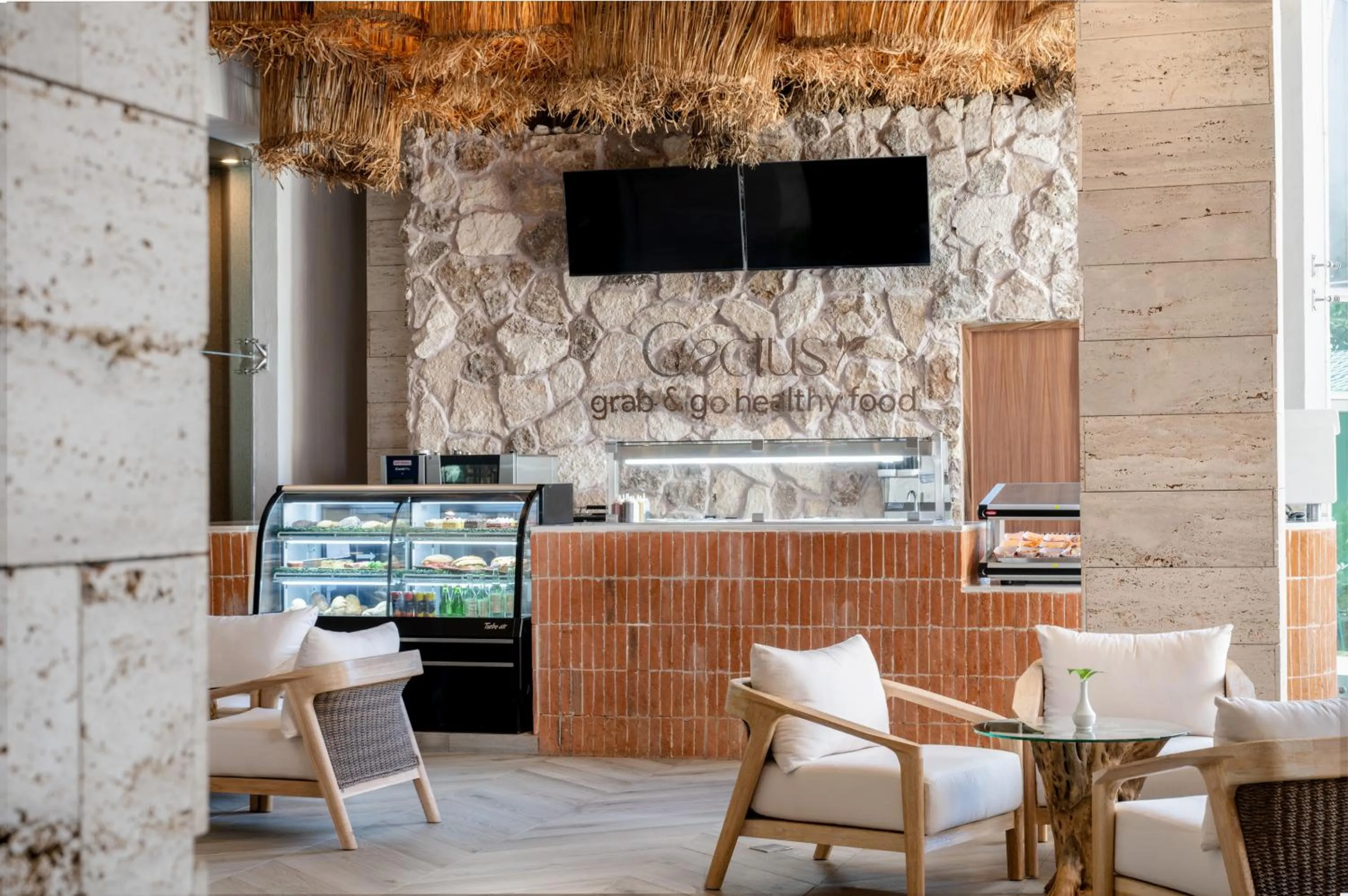 Food and drinks in Seadust Cancun Family Resort - All Inclusive