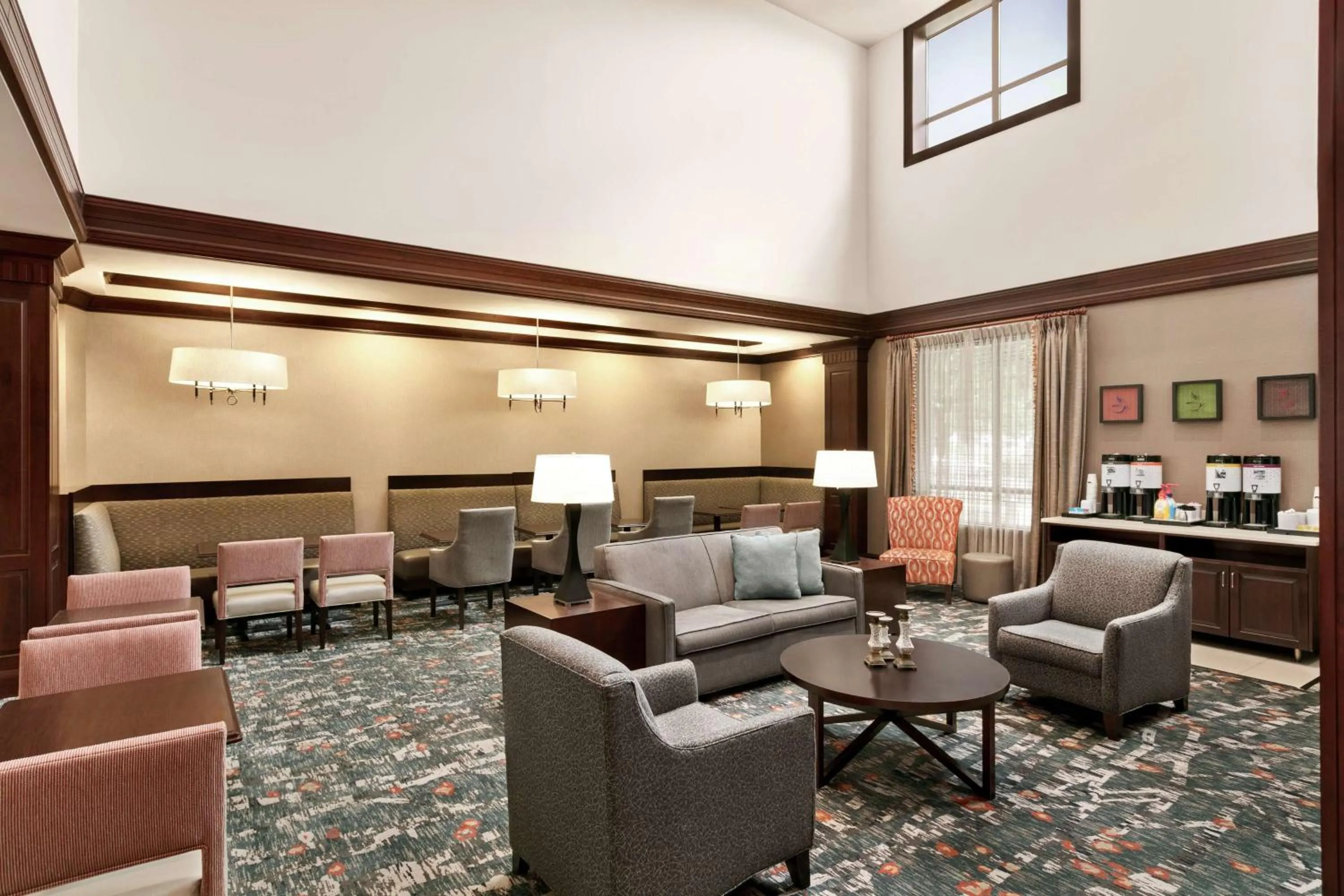 Lobby or reception in Hampton Inn & Suites Washington-Dulles International Airport