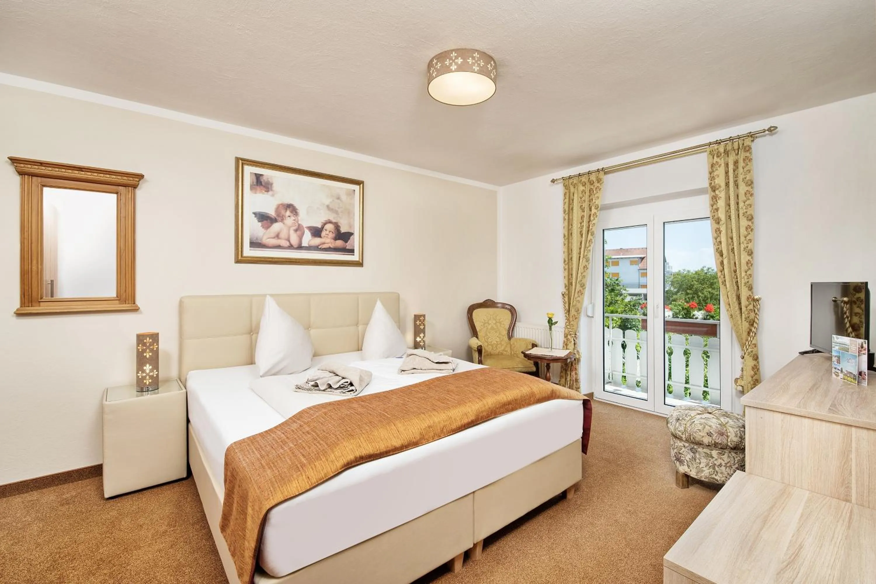 Photo of the whole room in Hotel-Pension Melcher