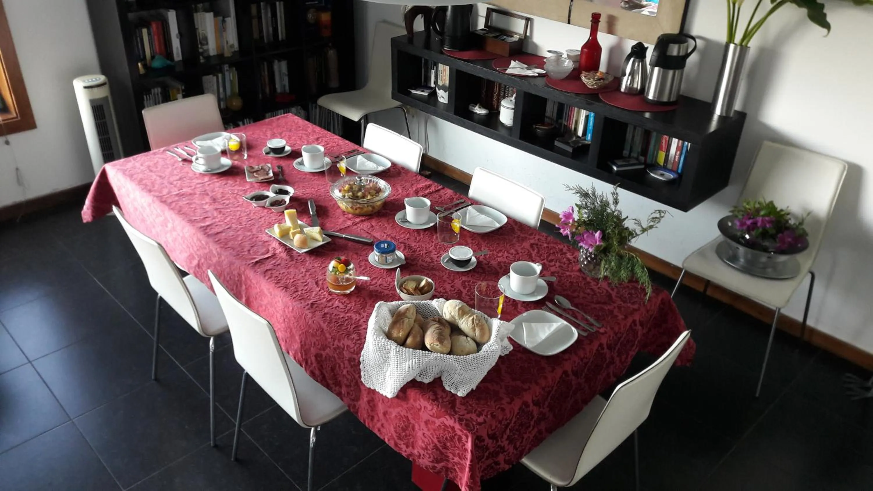 Breakfast in Casa da Ribeira