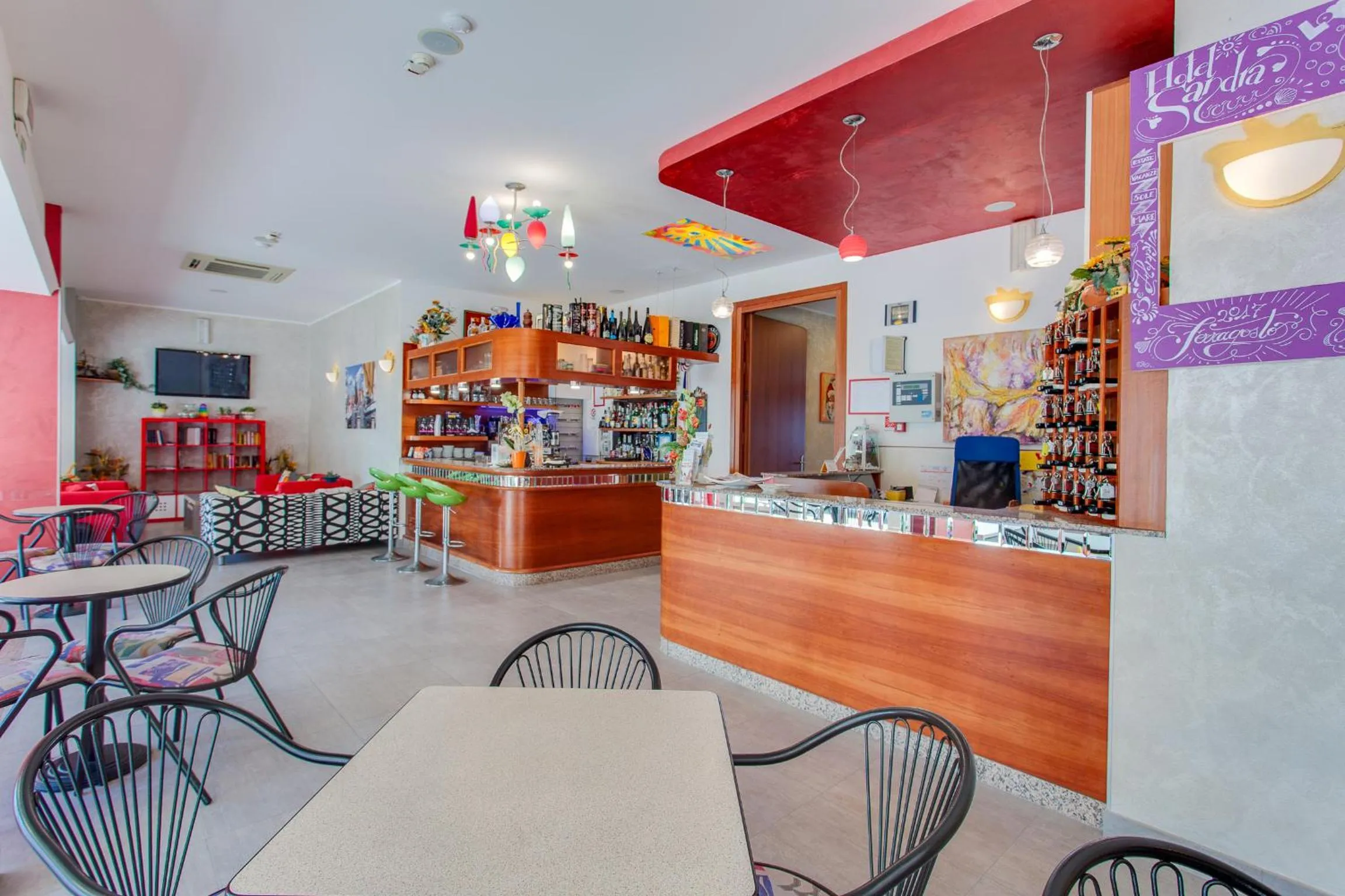 Lounge or bar in Hotel Sandra