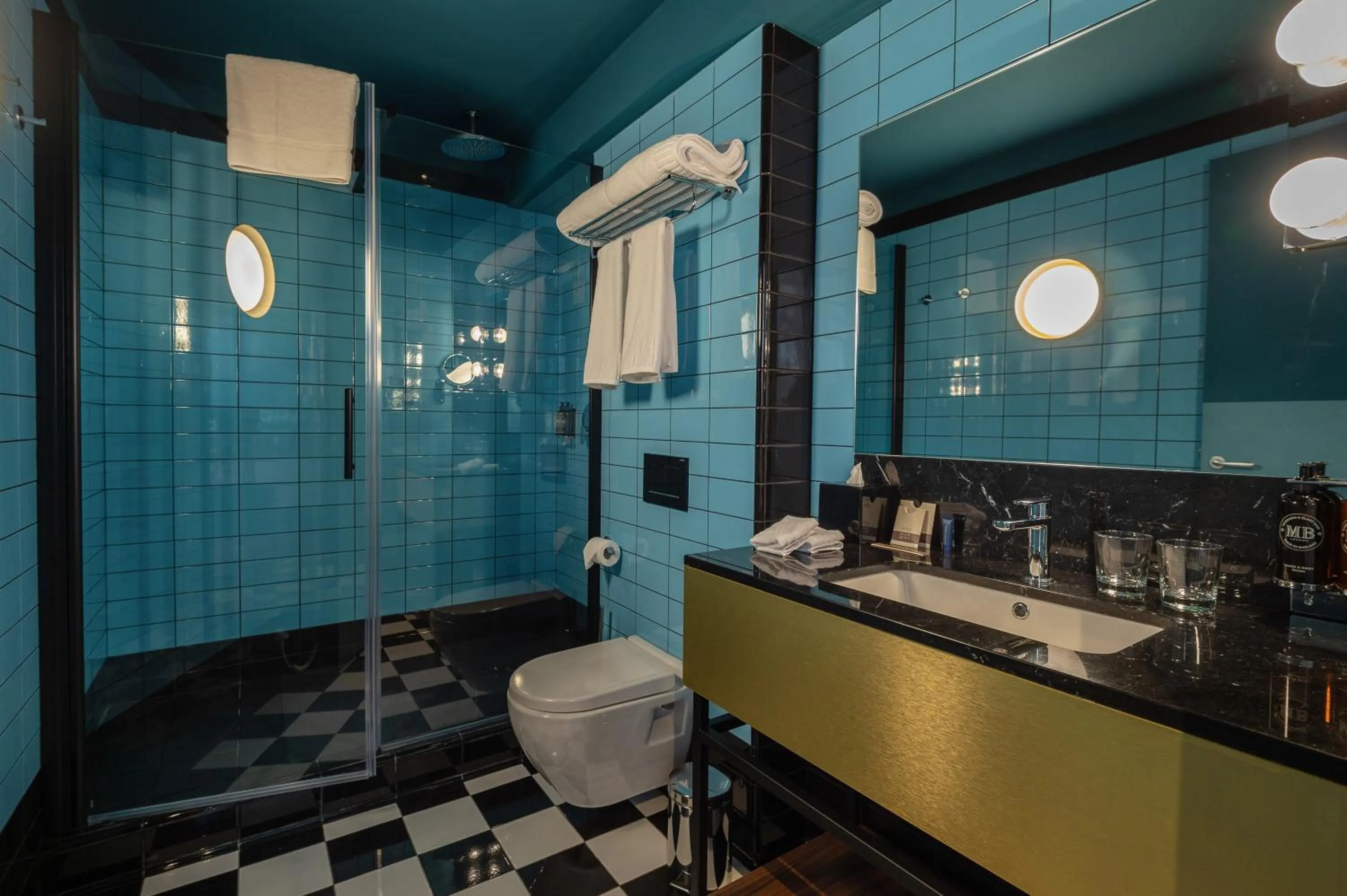 Toilet in Stories Boutique Hotel