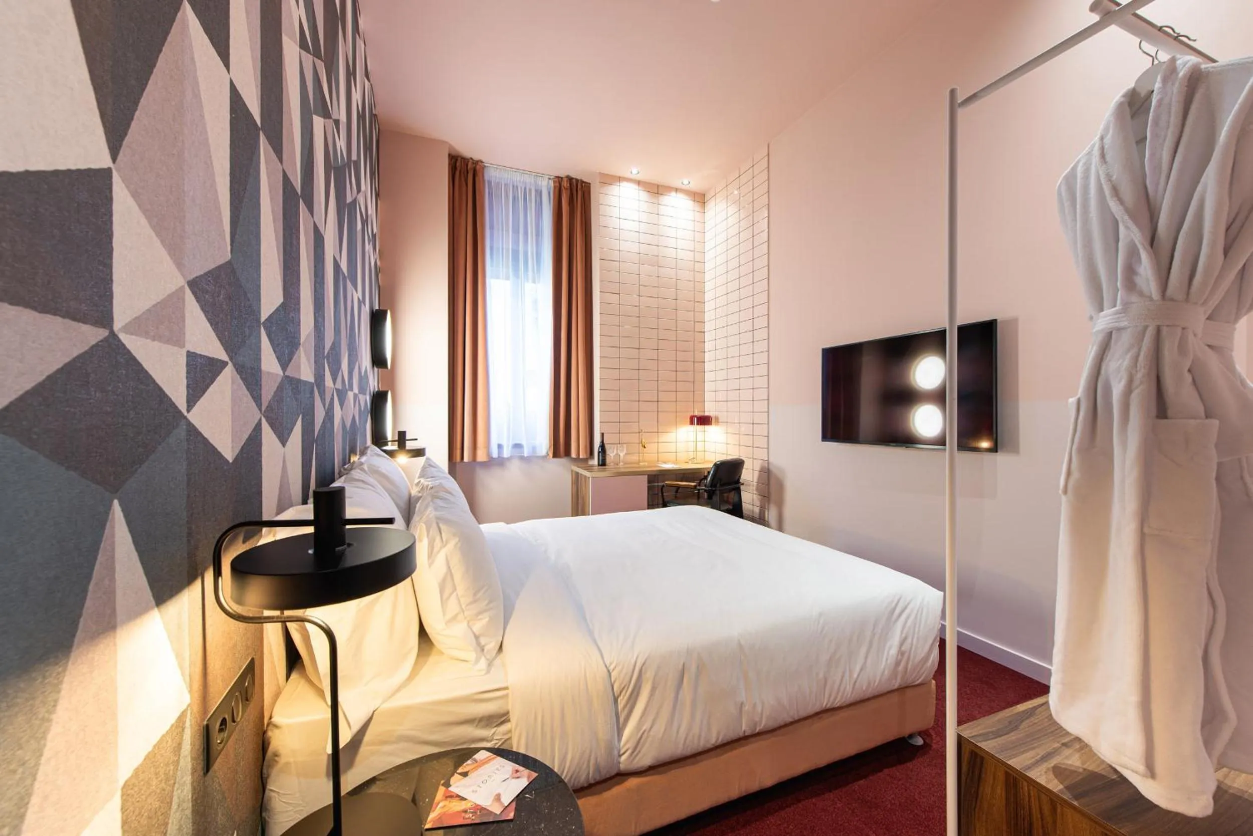 TV and multimedia, Bed in Stories Boutique Hotel