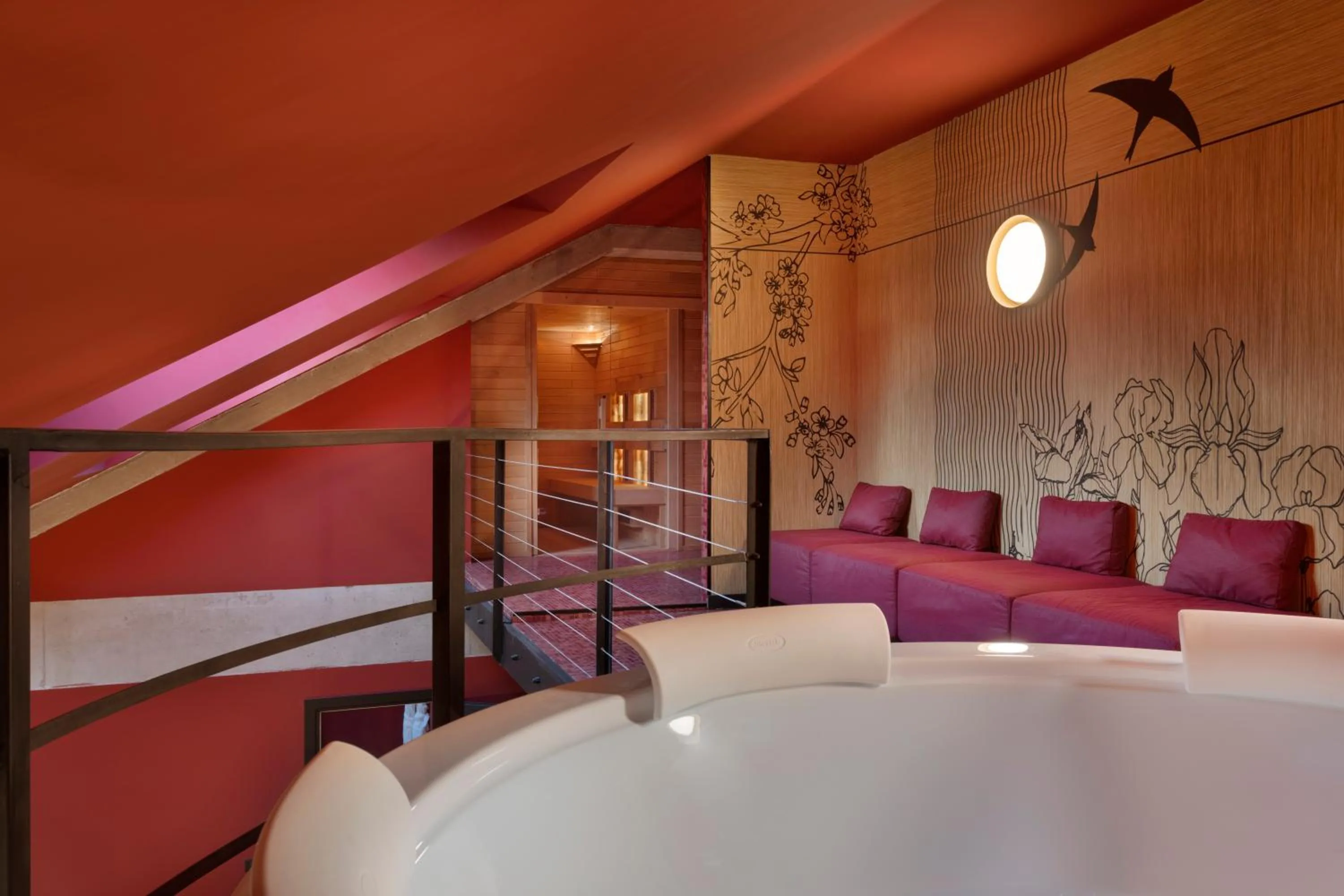 Hot Tub, Bed in Stories Boutique Hotel