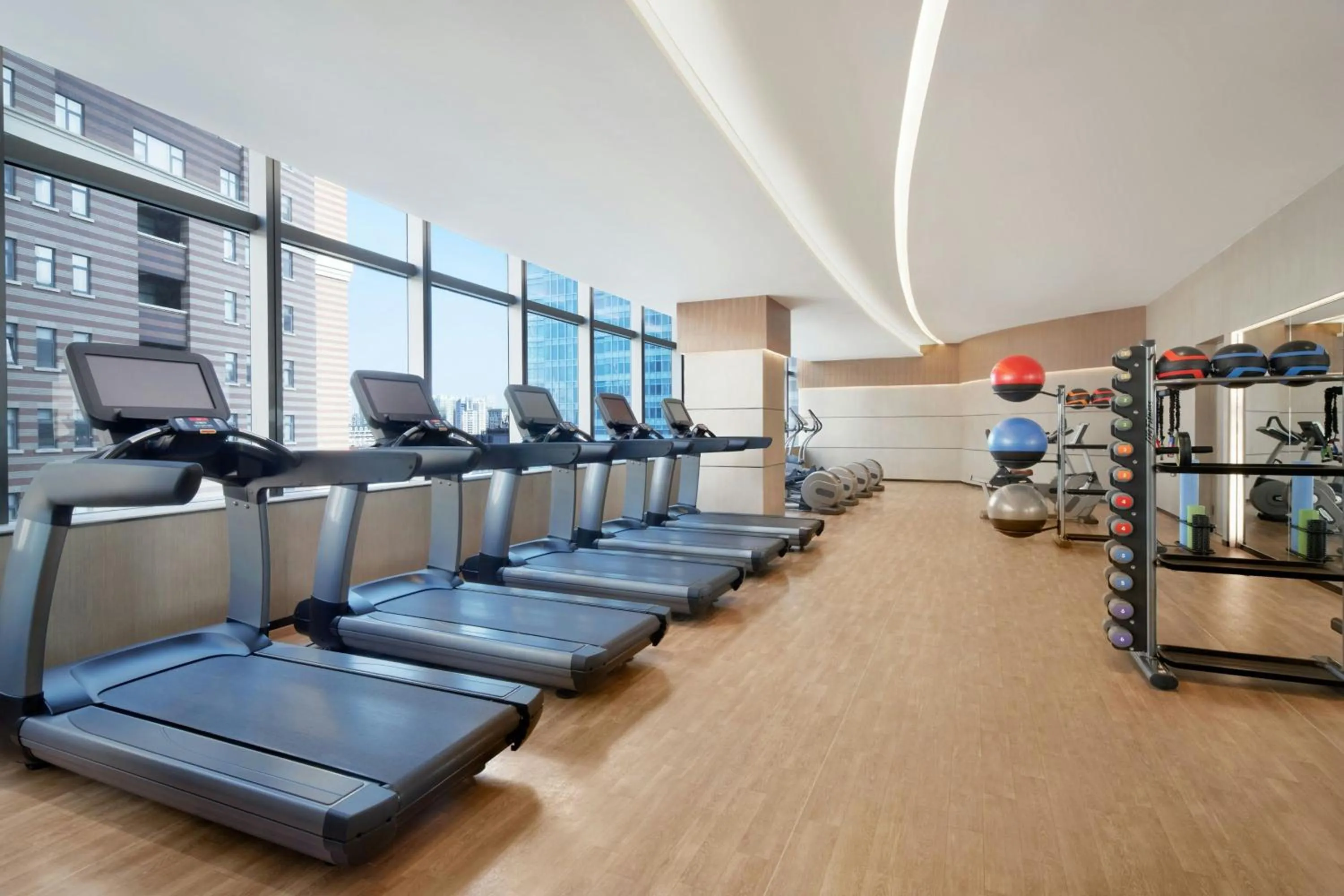 Fitness centre/facilities in Shanghai Marriott Marquis City Centre