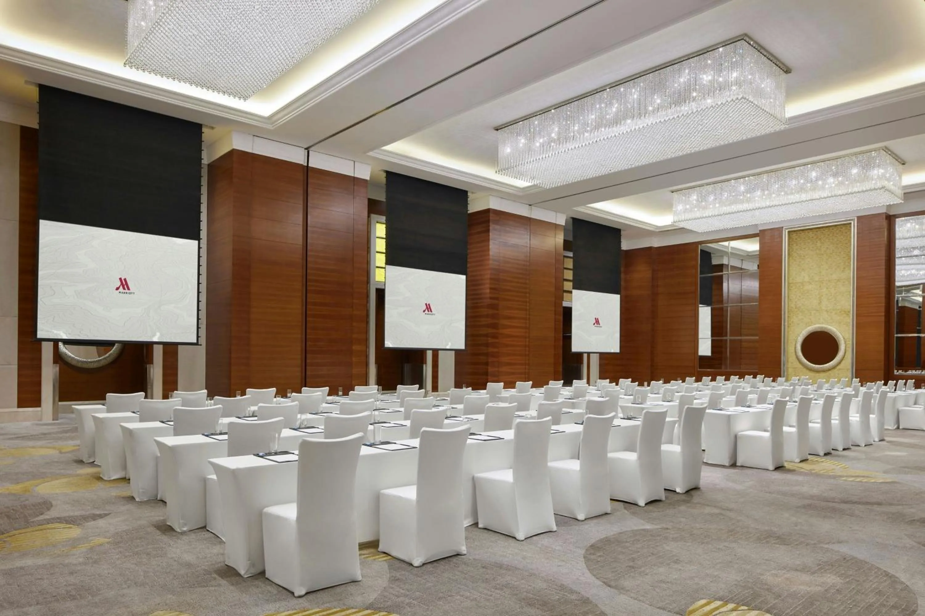 Meeting/conference room in Shanghai Marriott Marquis City Centre