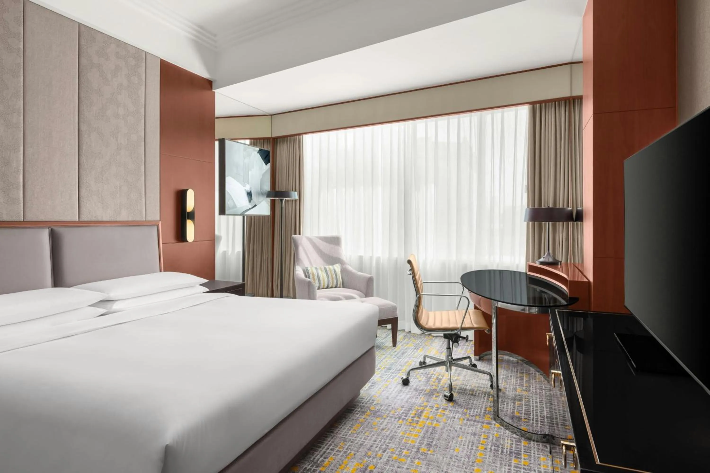 Photo of the whole room, Bed in Shanghai Marriott Marquis City Centre