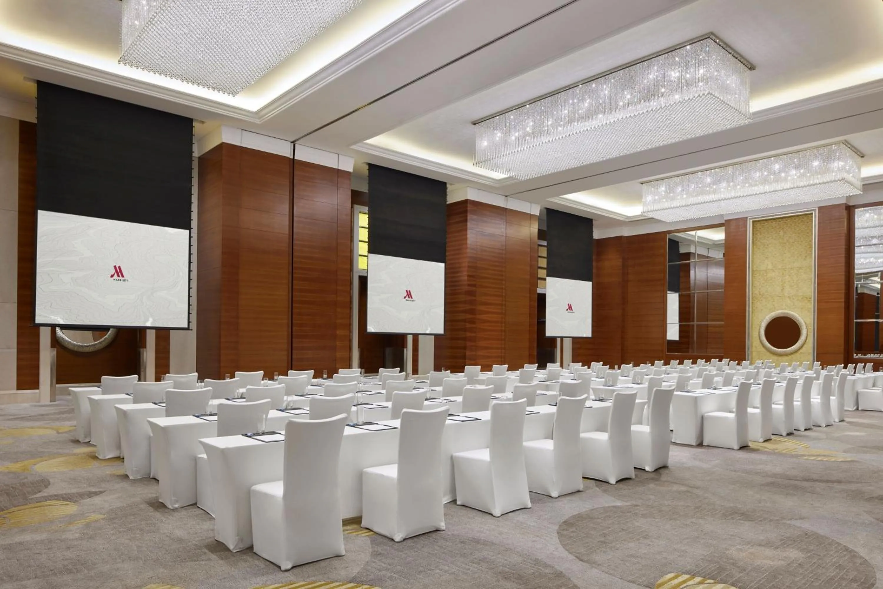 Meeting/conference room in Shanghai Marriott Marquis City Centre