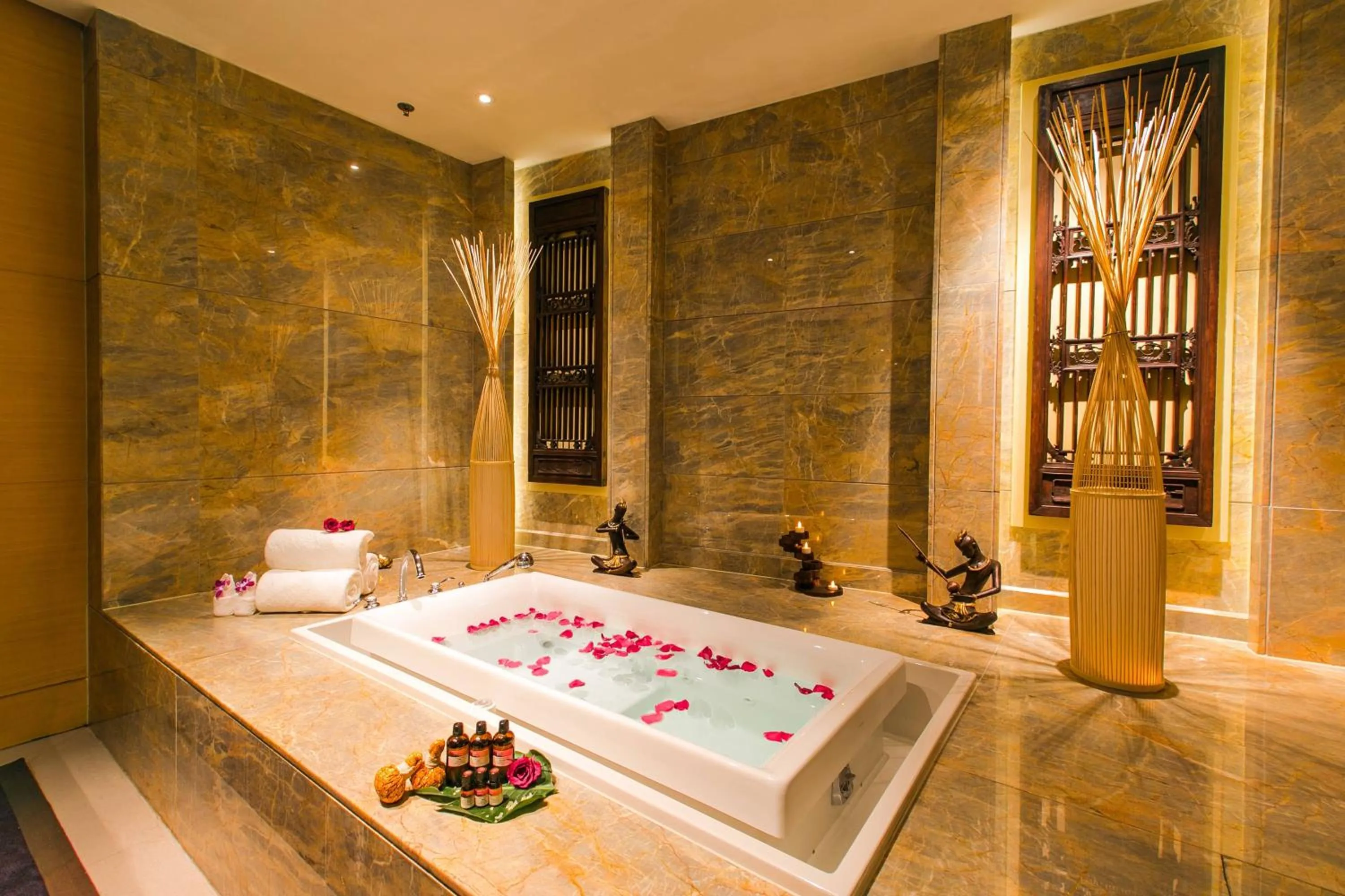 Spa and wellness centre/facilities in Shanghai Marriott Marquis City Centre