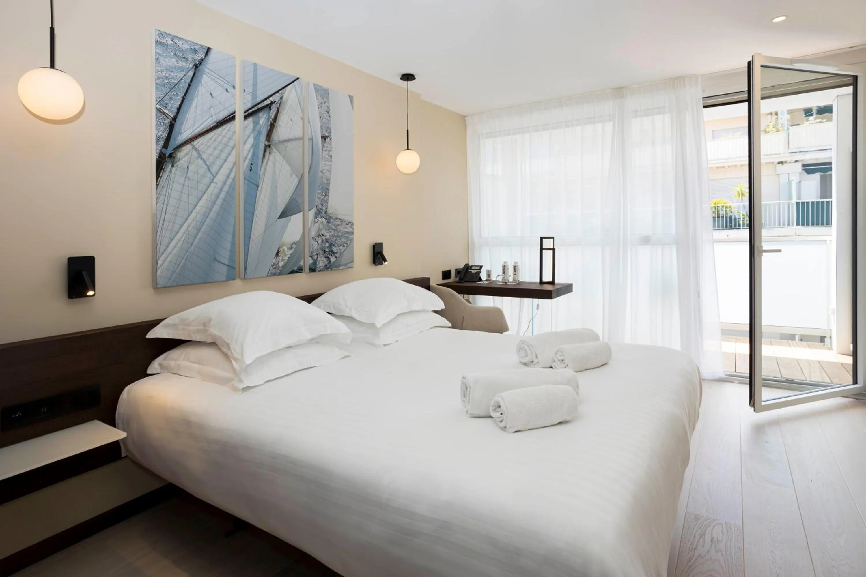 Bed in Royal Antibes - Luxury Hotel, Résidence, Beach & Spa